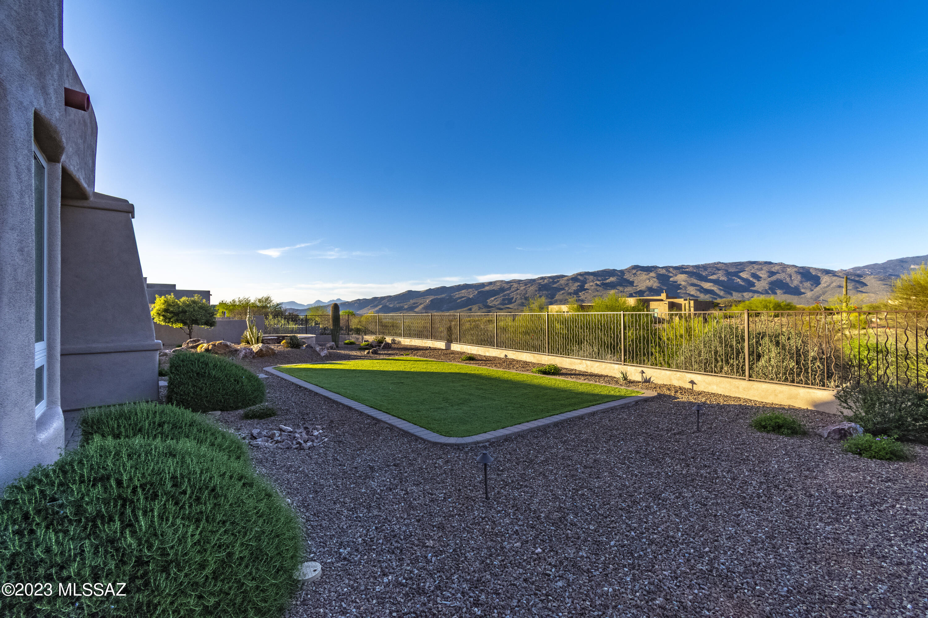 Coyote Creek (1-395) - Residential