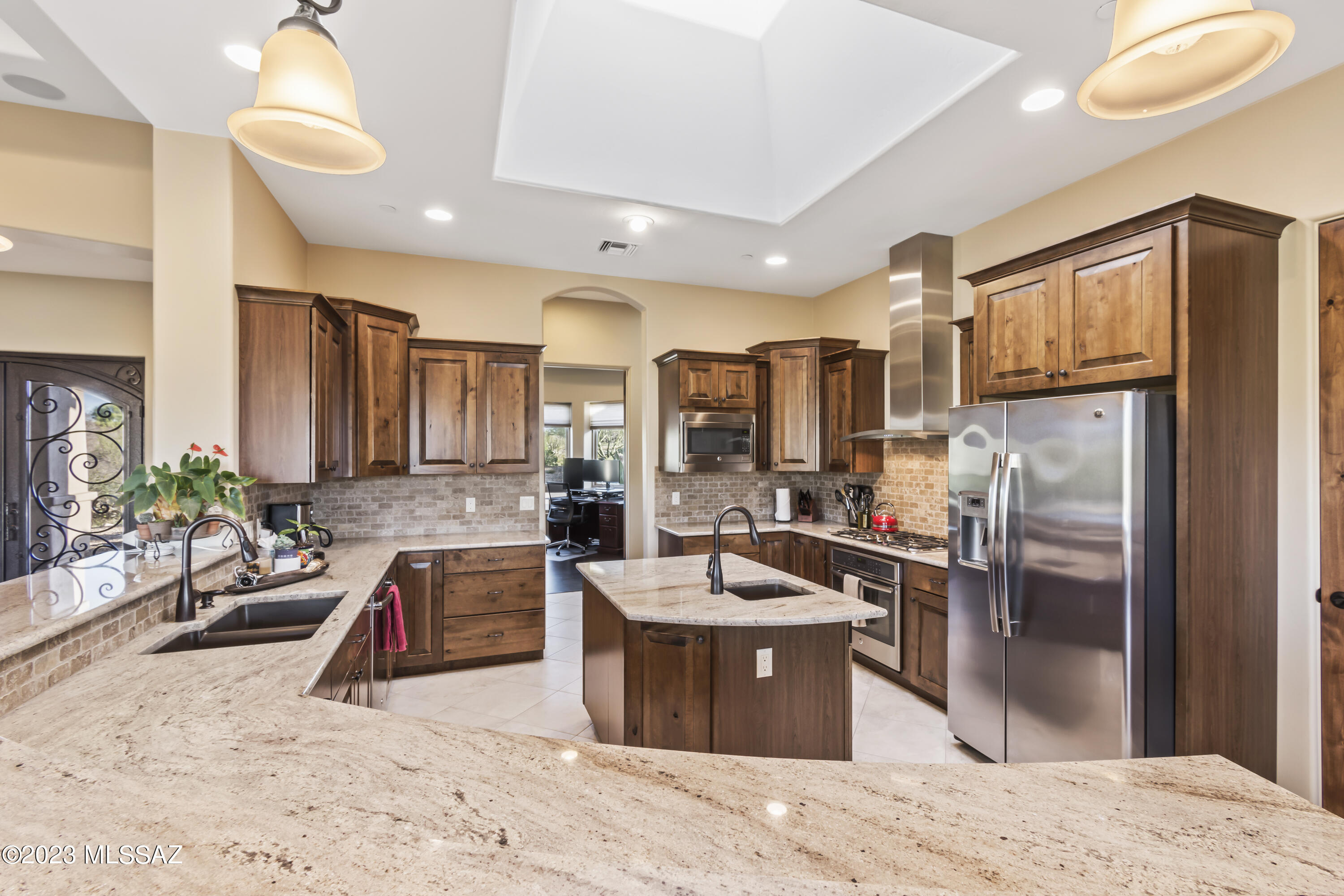 Coyote Creek (1-395) - Residential