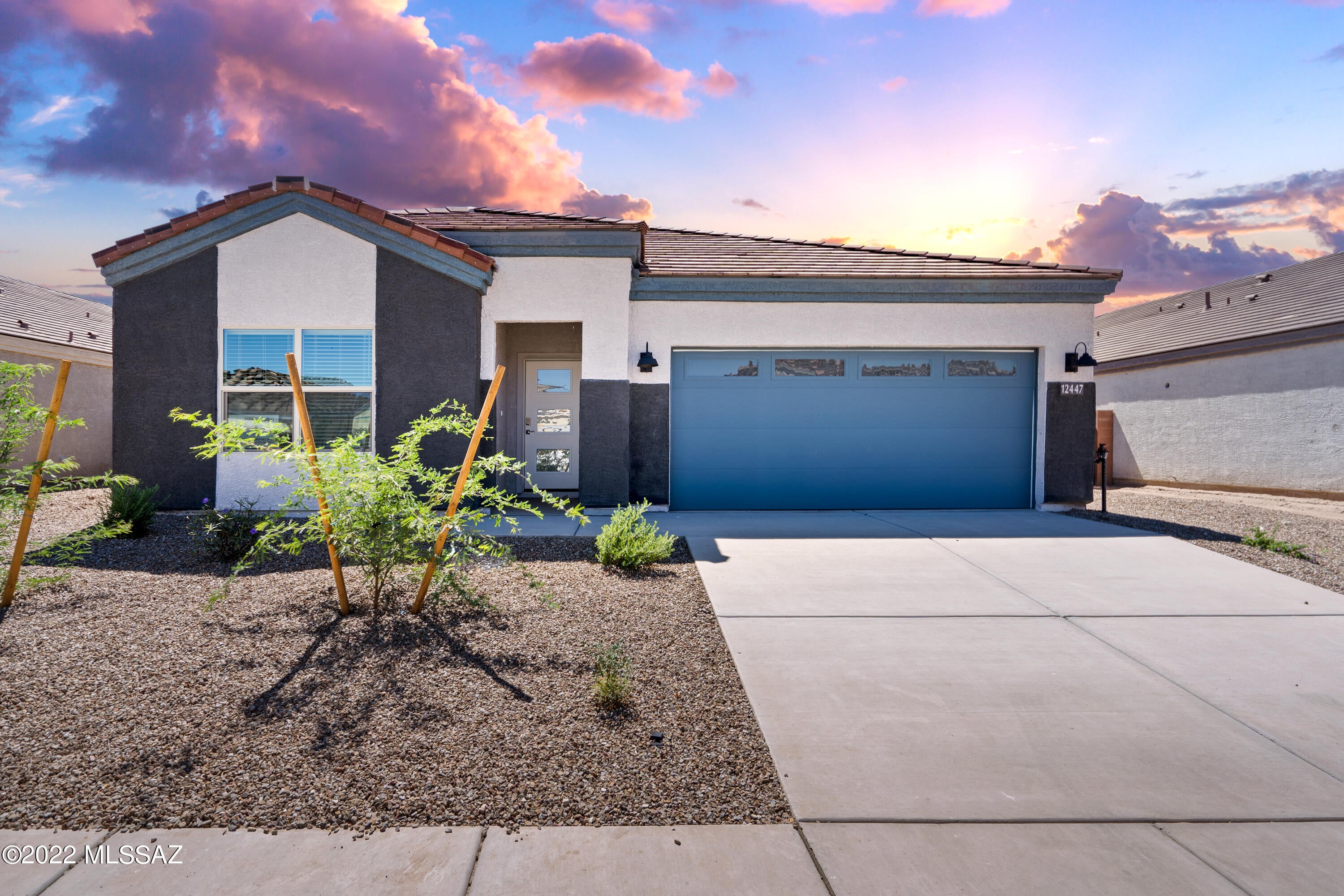 BRAND NEW HOME! Located in Marana's Barnett Village, this family home has 2,039 sq. ft. of living space with 4 bedrooms, 3 bathrooms, and a 3 car garage! With a spacious lot and modern finishes included, this home also features ceramic wood plank tile throughout the home with carpet in the bedrooms, quartz kitchen and bathroom countertops, beautiful kitchen cabinets, thick base boards, and much more!
Home has never been lived in!