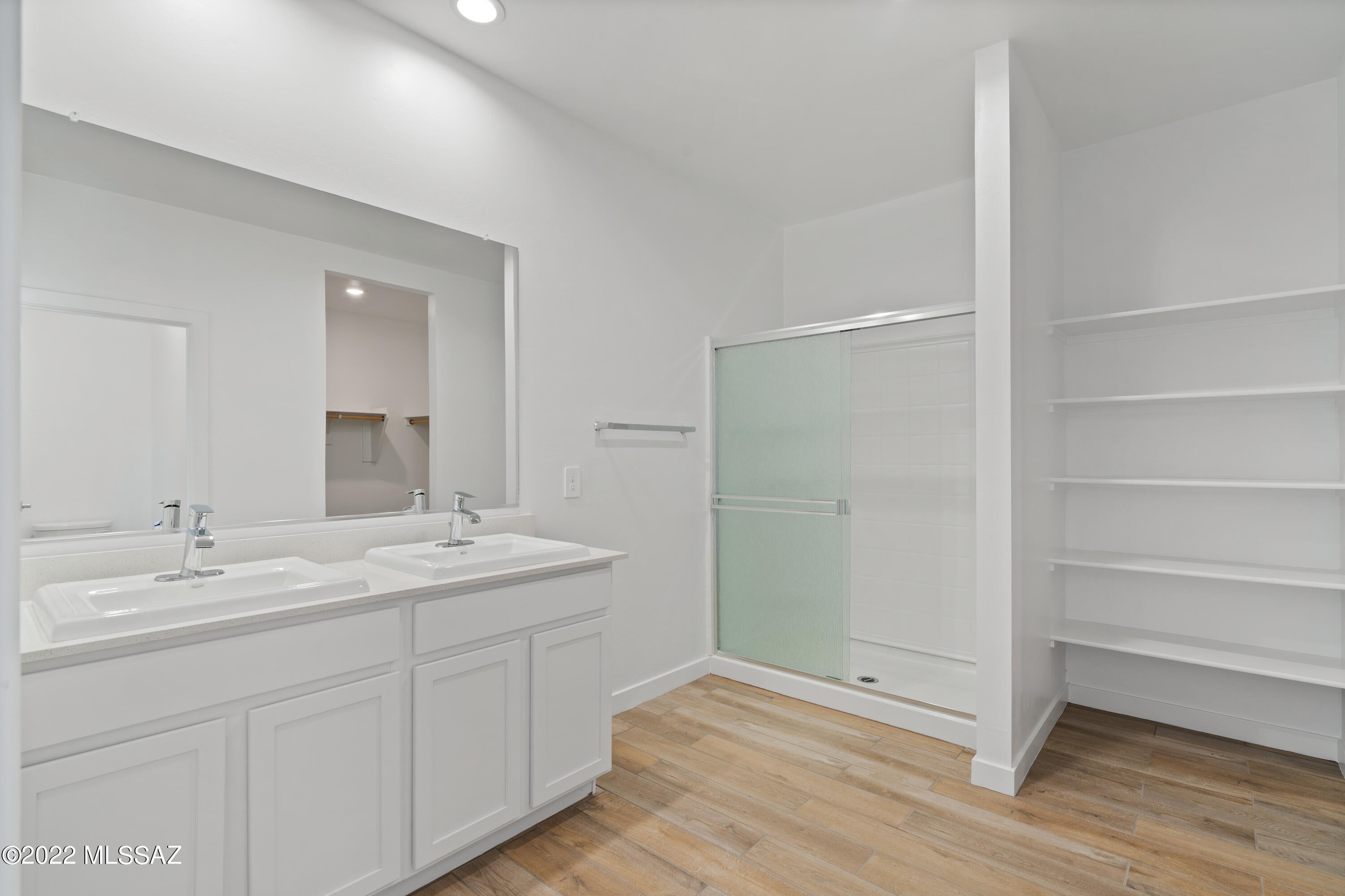 The Village at Barnett - Residential Lease