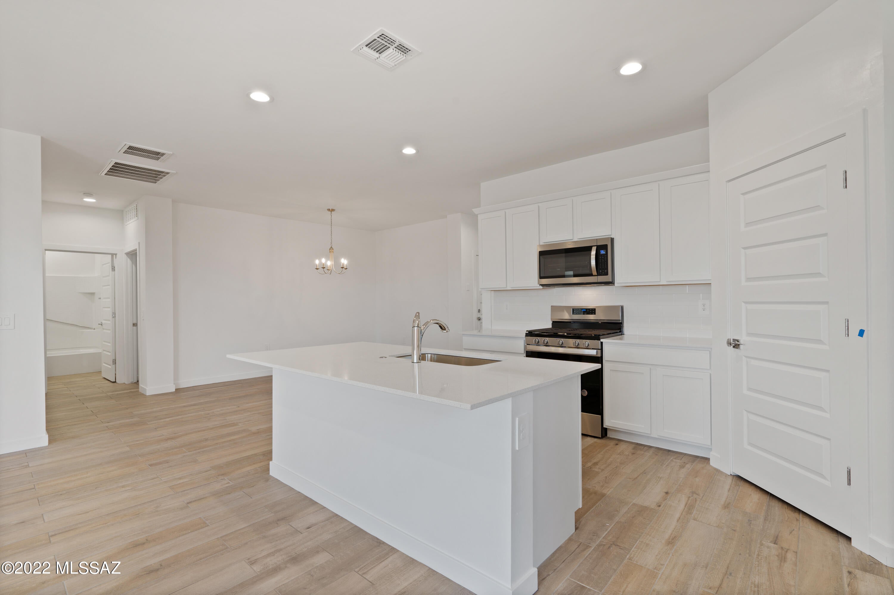 The Village at Barnett - Residential Lease
