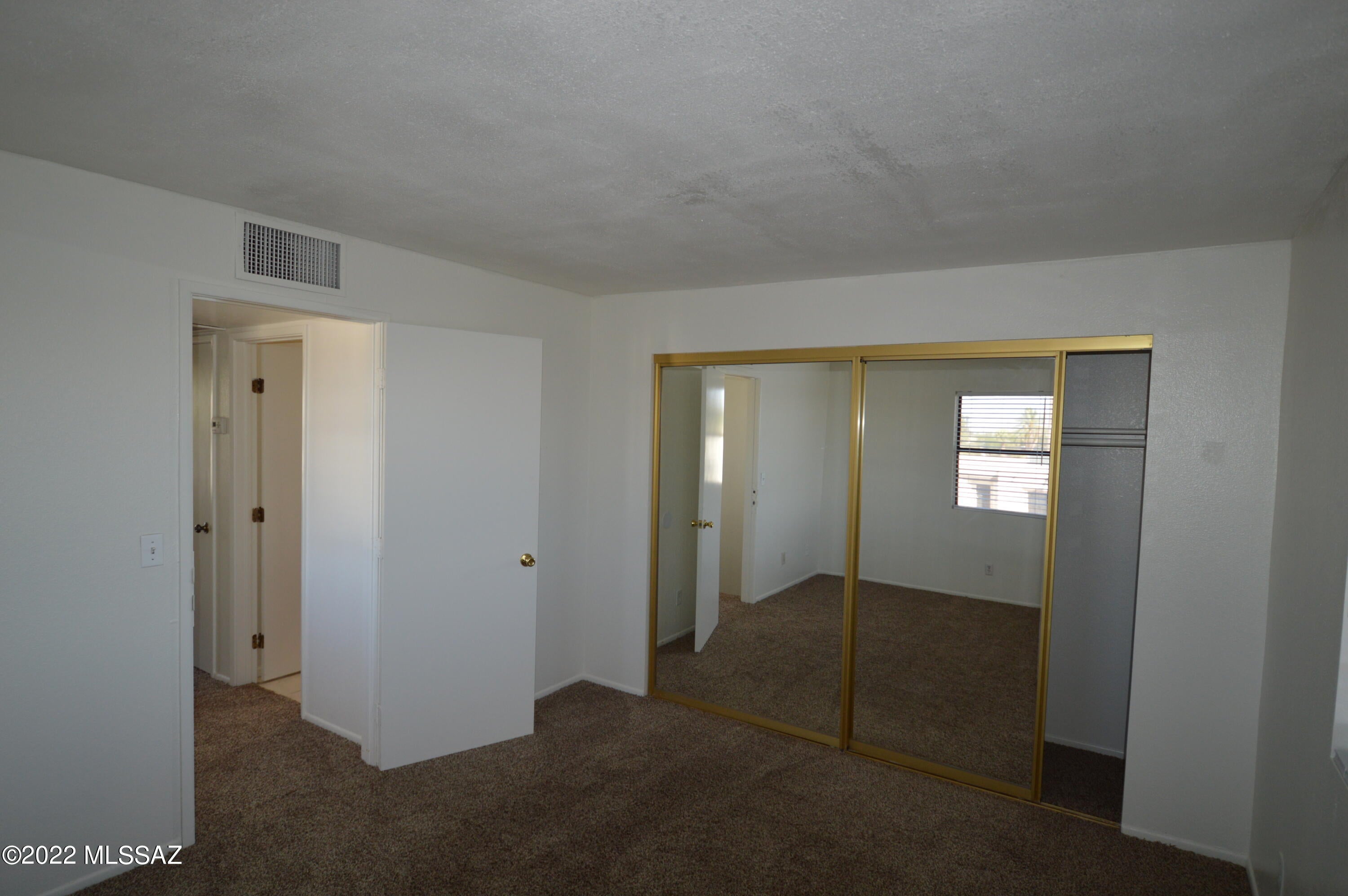 Euclid Point Condos (1-25) - Residential Lease