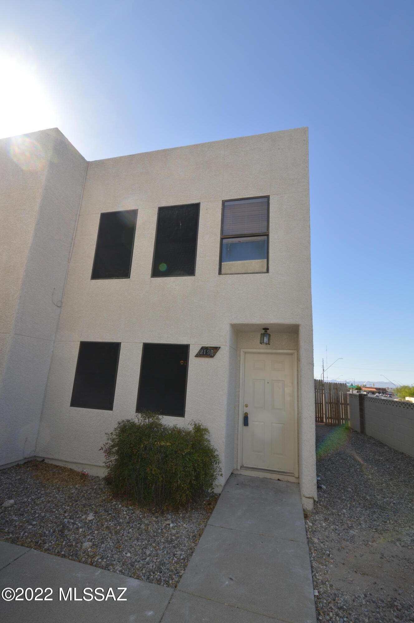You're going to LOVE this stunning 2/2 condo! Minutes away from the U of A, shopping, and transportation, this location is hard to beat! This is an end unit in the corner of the complex for additional privacy! Spacious ground floor contains living/dining areas, kitchen, and a bathroom! Both of the big bedrooms and the second bath are upstairs! Covered parking spot and access to the community pool comes with! Don't wait on this amazing deal! SEE IT TODAY!