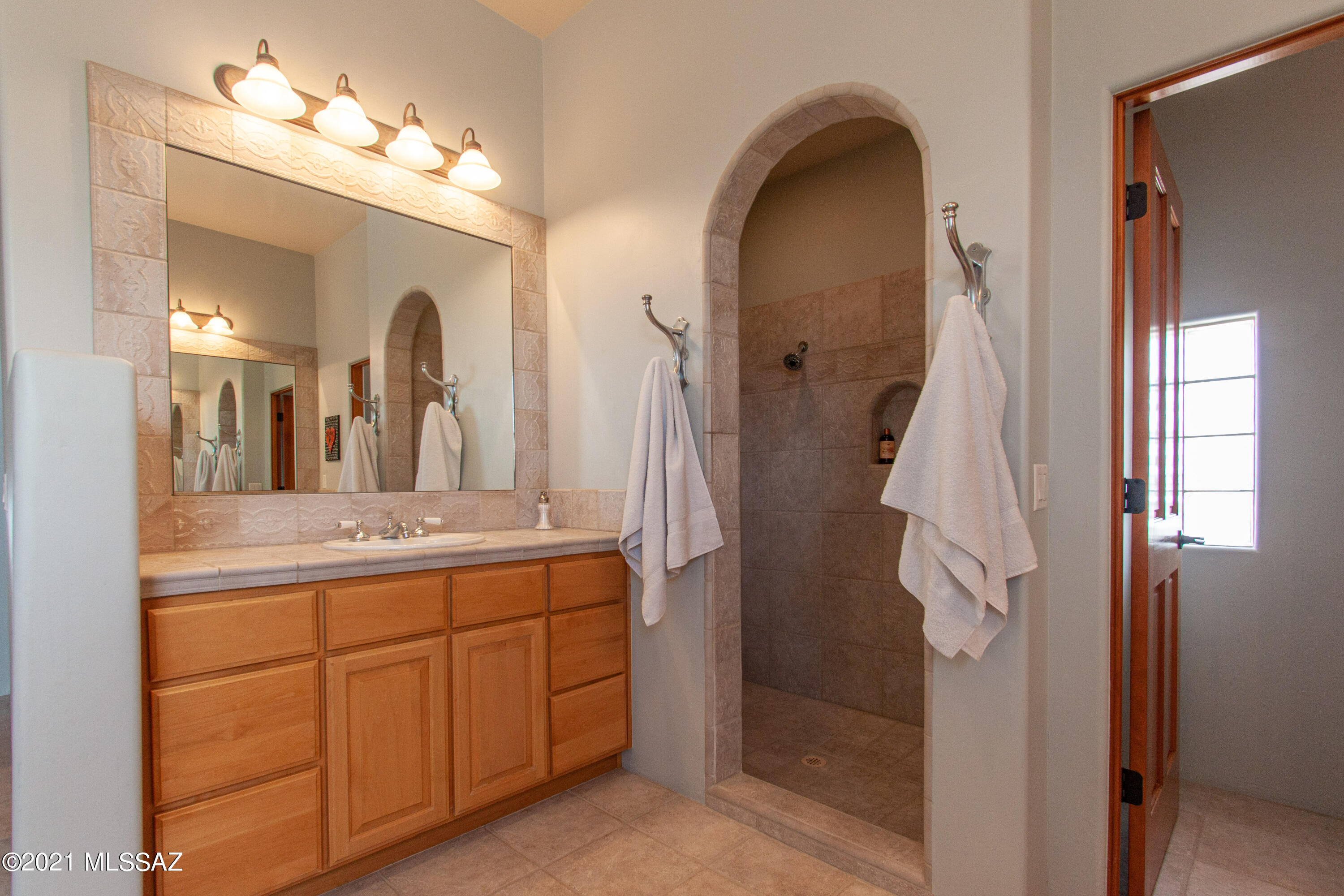 Catalina Foothills Estates NO. 10 (1-72) - Residential