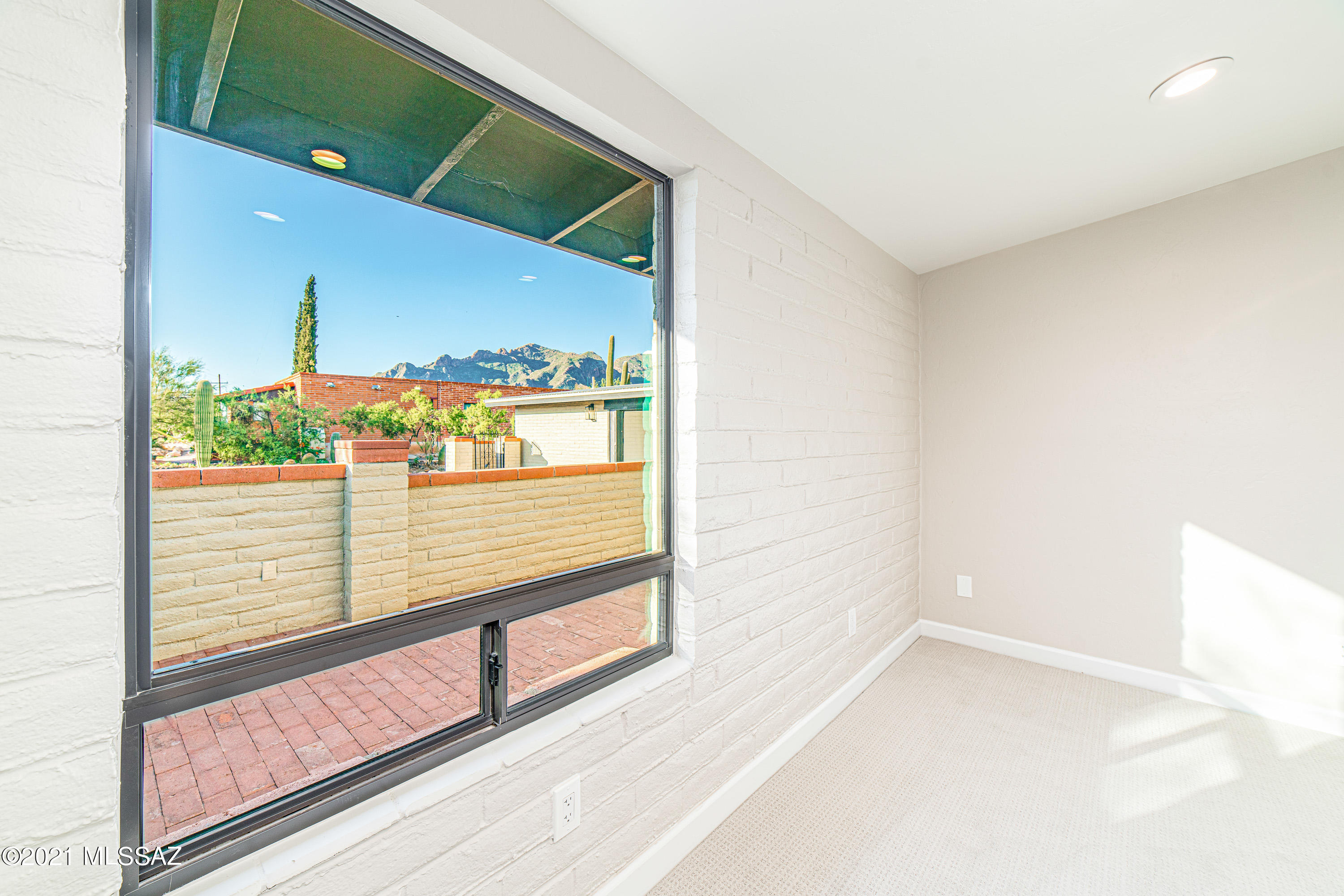 Santa Catalina Estates NO. 4 (1-180) - Residential