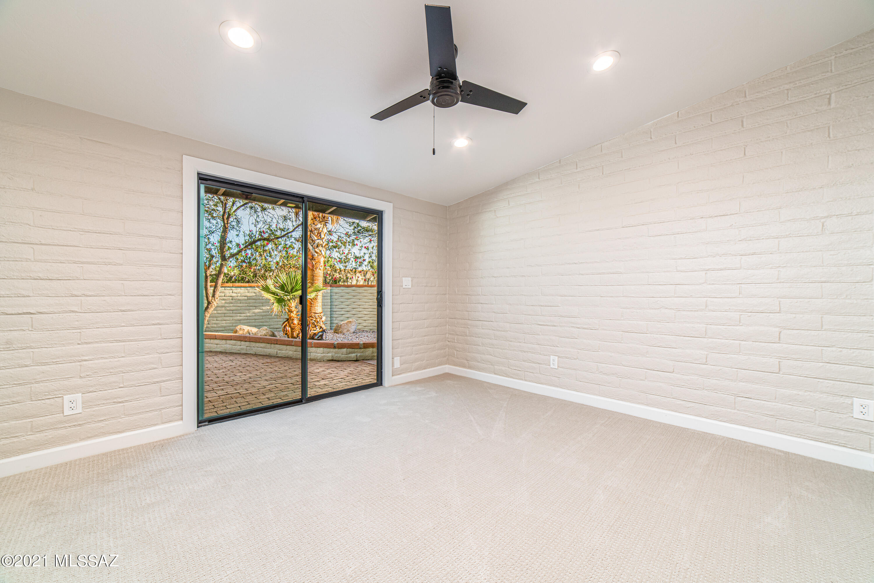 Santa Catalina Estates NO. 4 (1-180) - Residential
