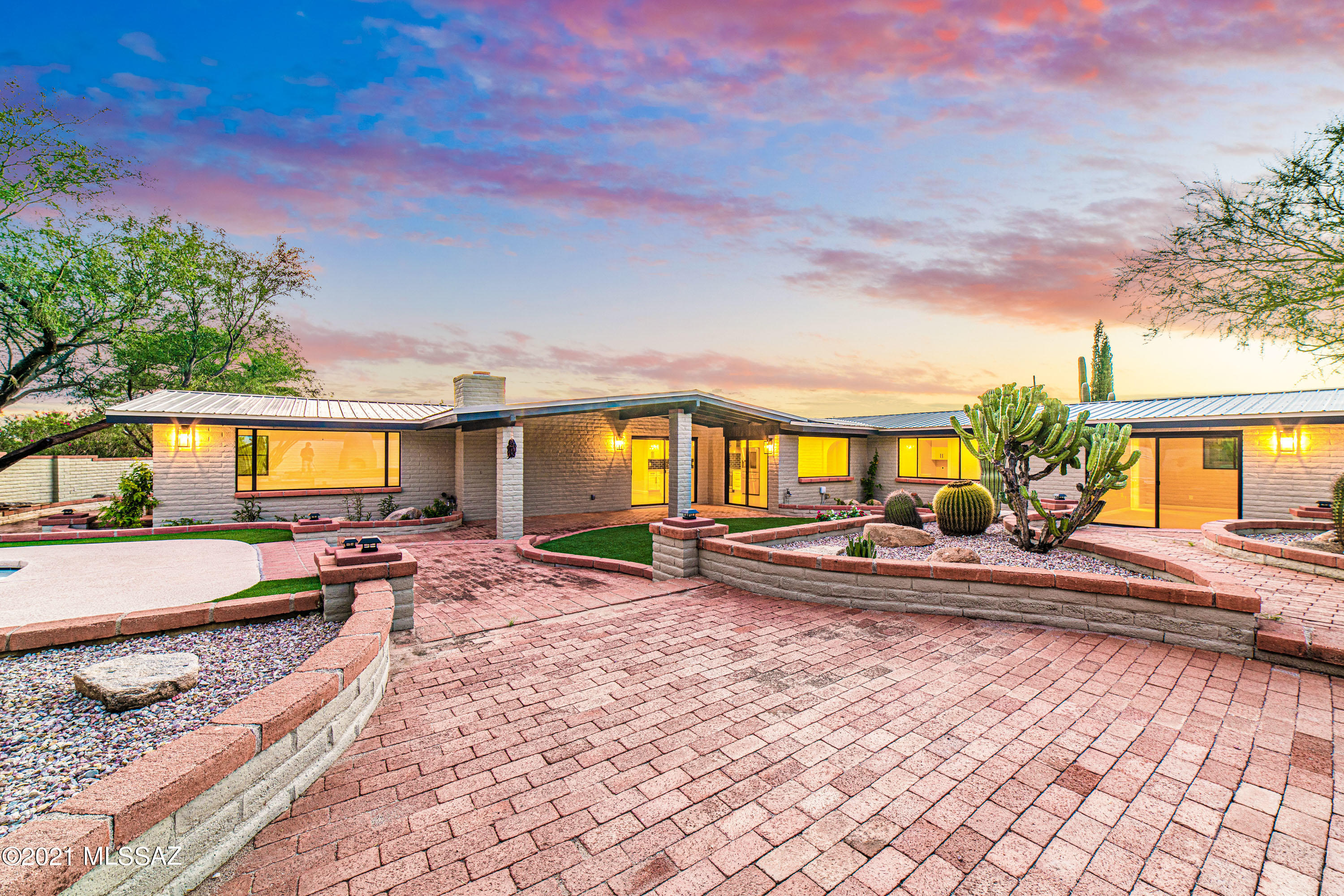 Santa Catalina Estates NO. 4 (1-180) - Residential