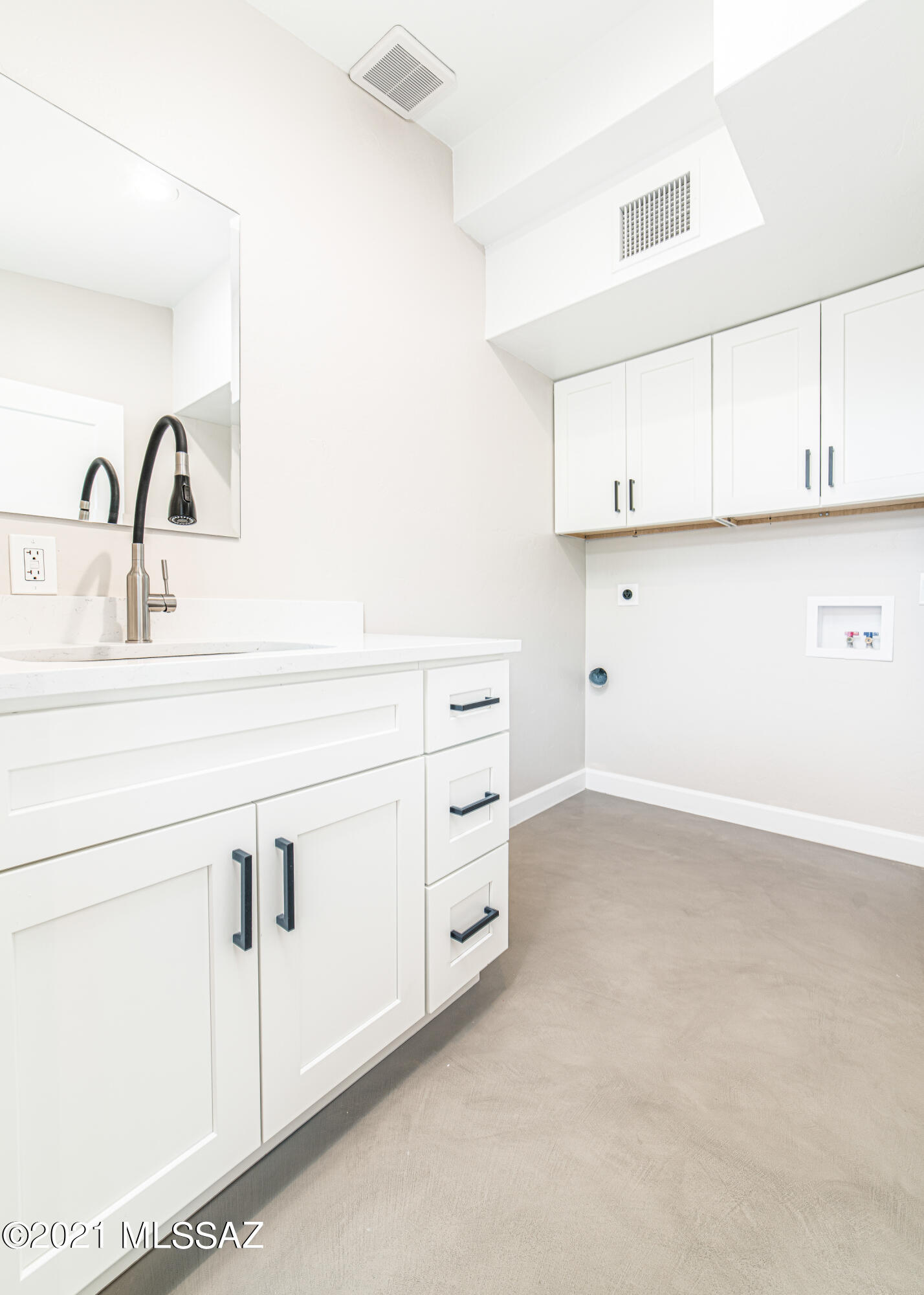 Santa Catalina Estates NO. 4 (1-180) - Residential