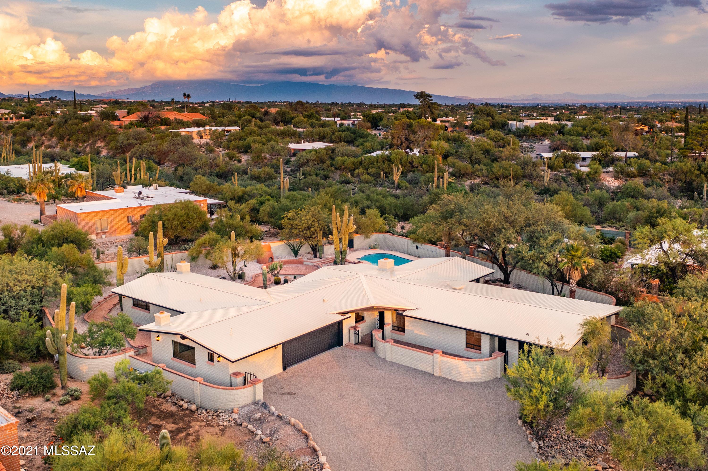 Santa Catalina Estates NO. 4 (1-180) - Residential