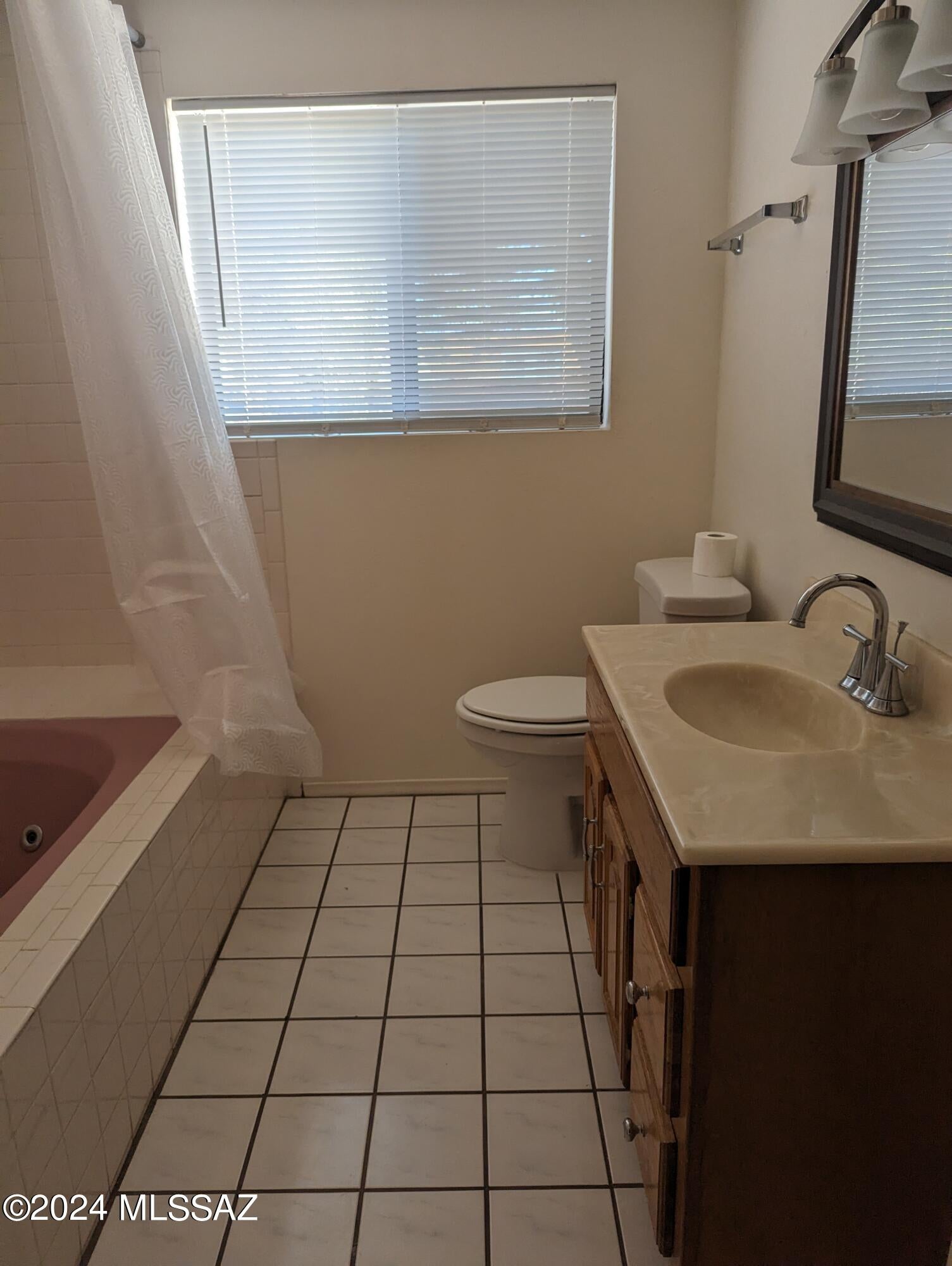 Valley View East NO. 7 (1-44) - Residential Lease