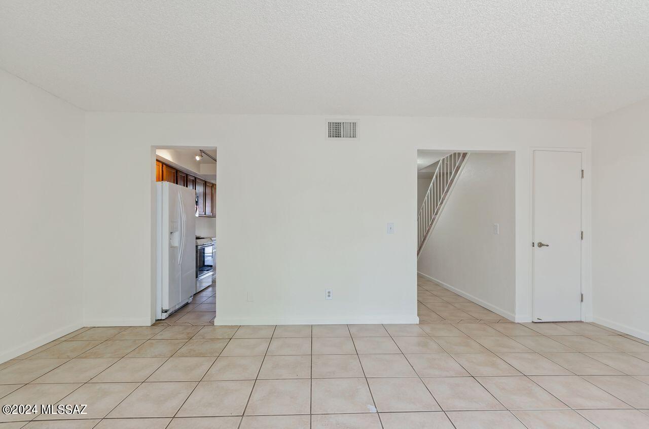 Conquistador Plaza (1-10) - Residential