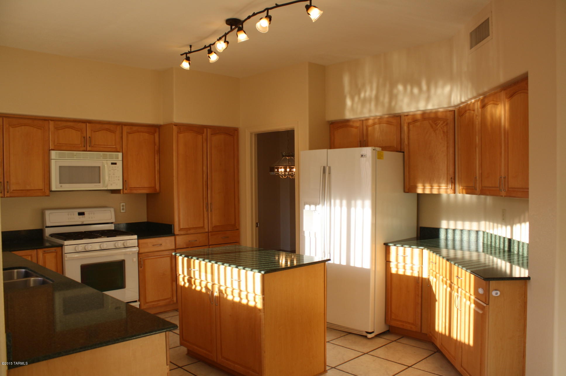 Tierra Santa (1-126) - Residential Lease
