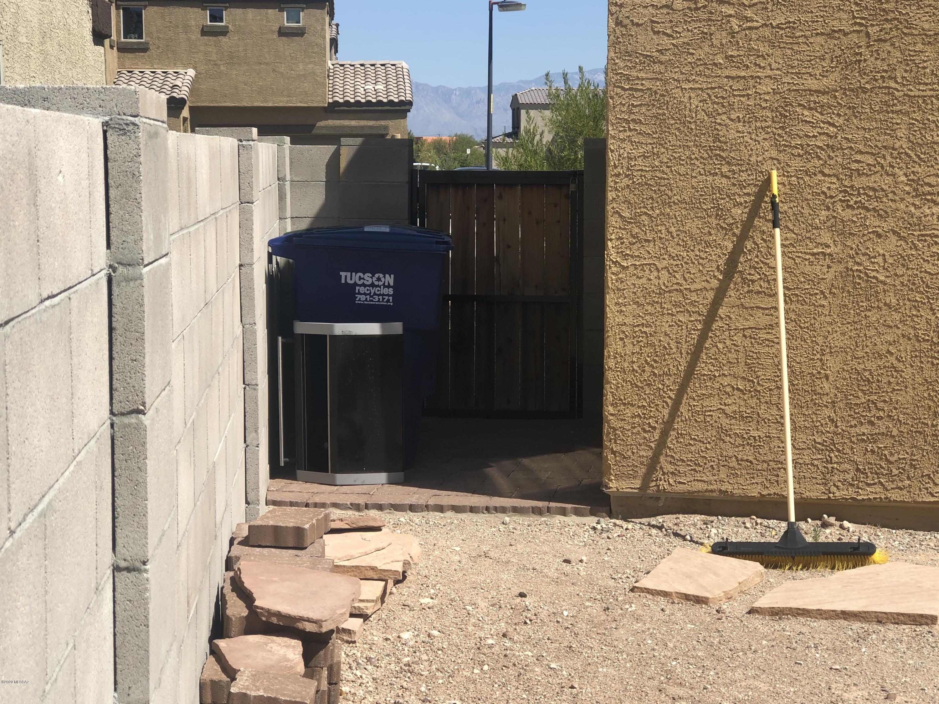Vista Montana Estates - Residential Lease