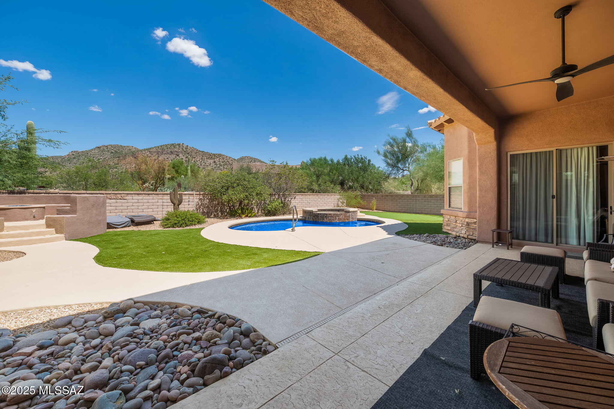 Dos Lagos at Dove Mountain (1-91) - Residential