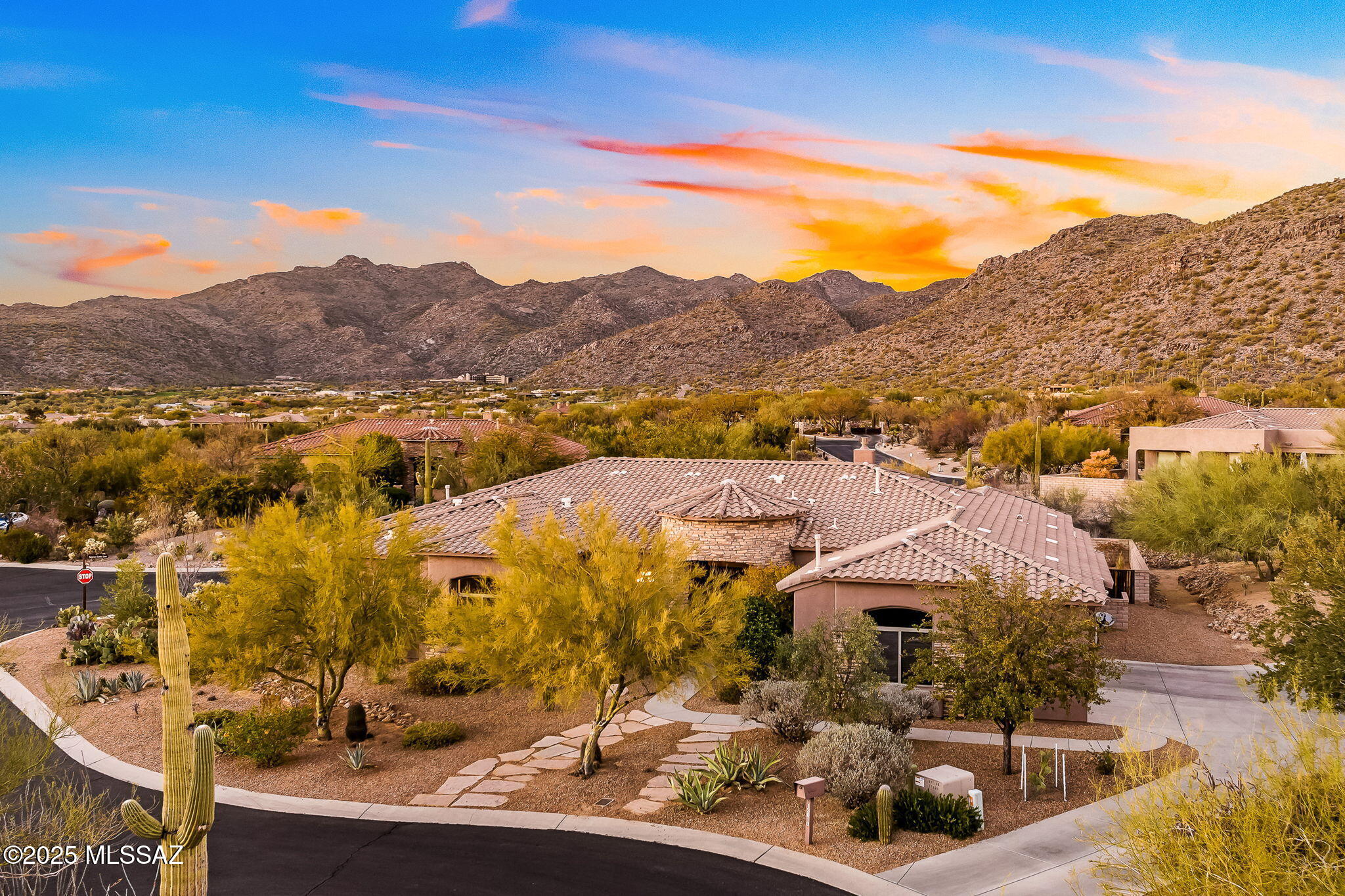 Dos Lagos at Dove Mountain (1-91) - Residential