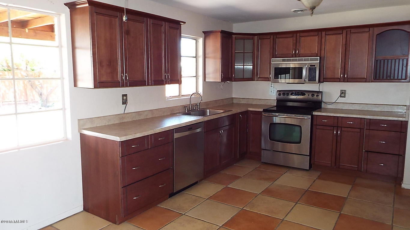 Mesa Village Estates - Residential Lease