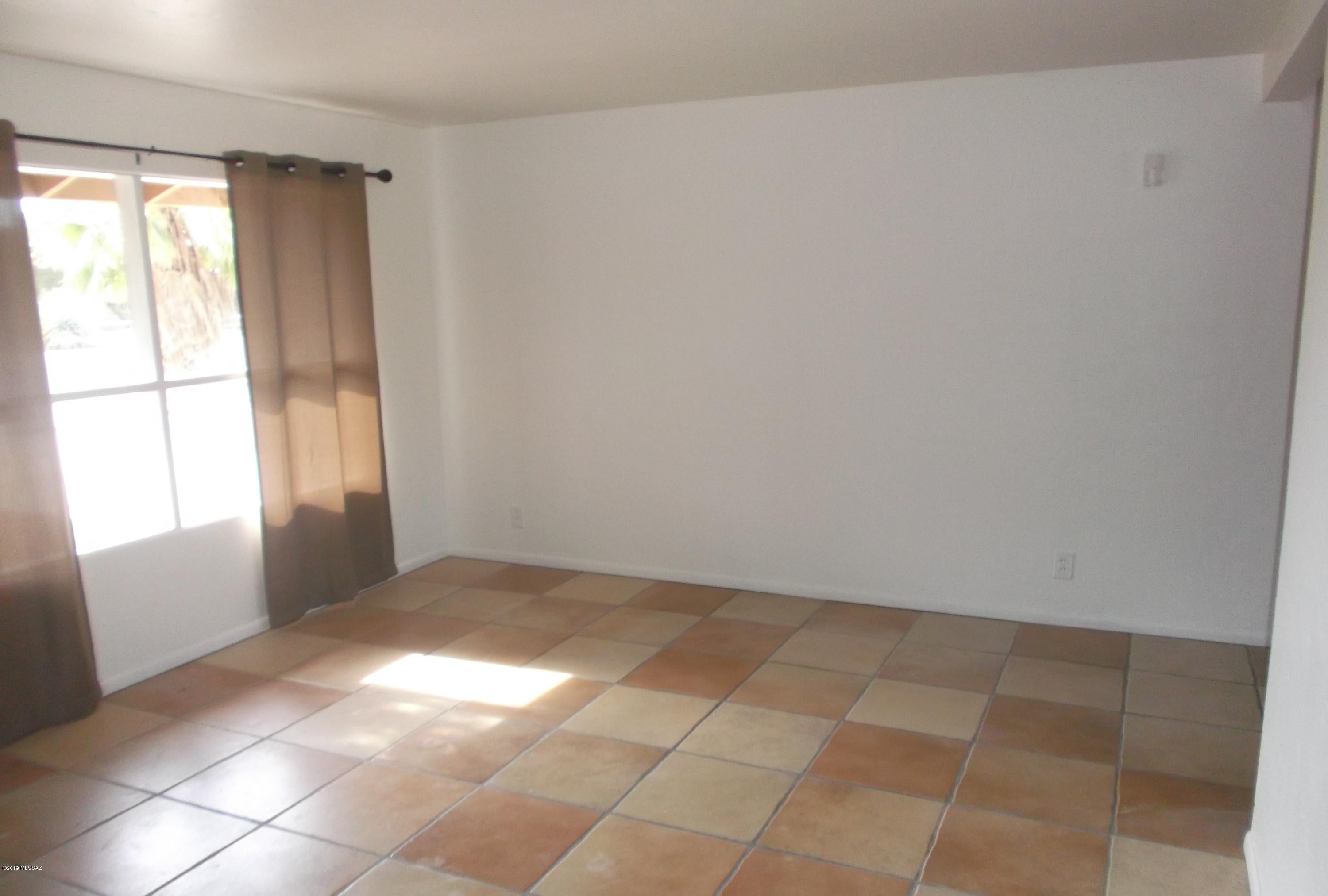 Mesa Village Estates - Residential Lease