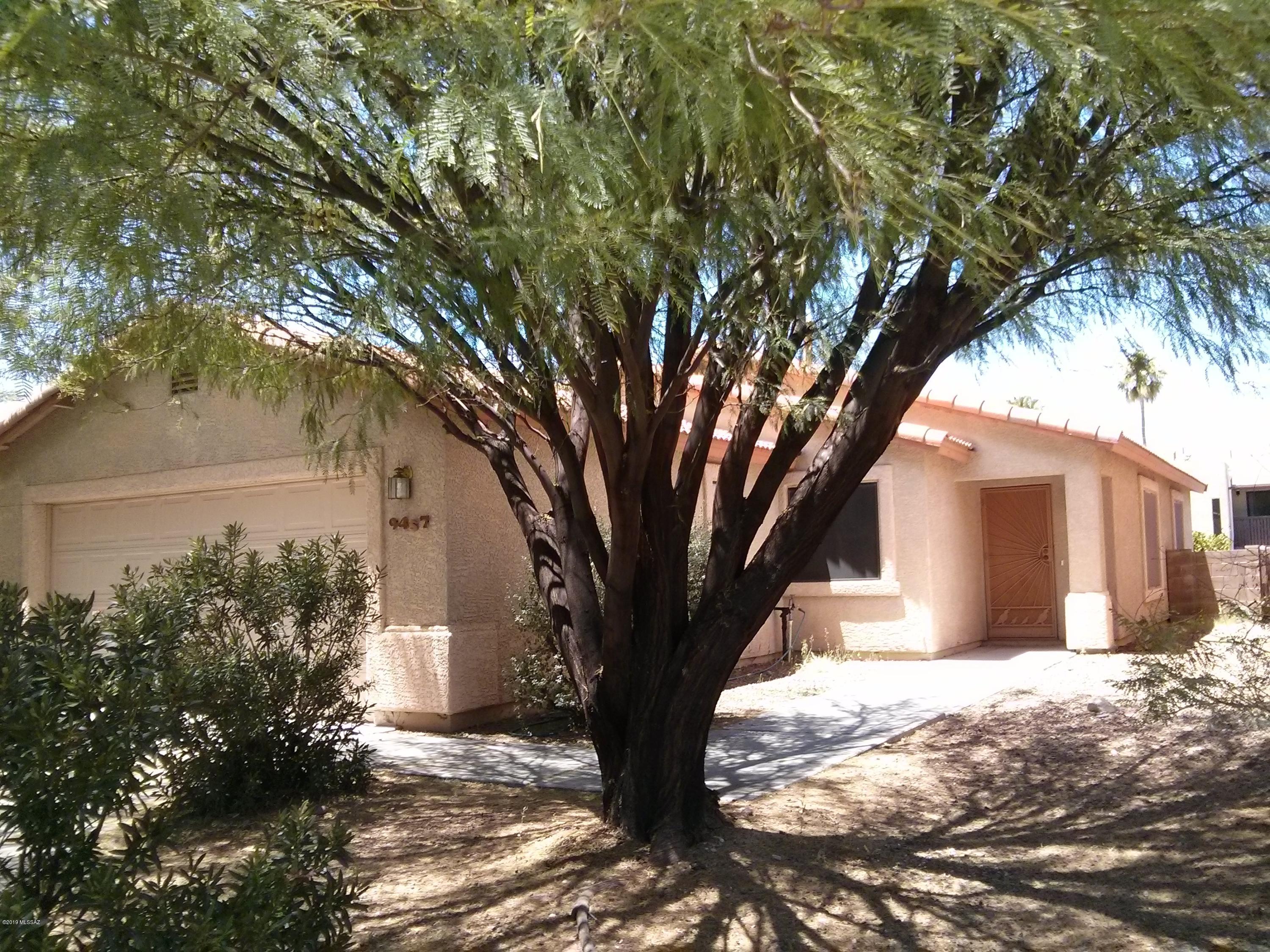Sierra De Oro (1-18) - Residential Lease