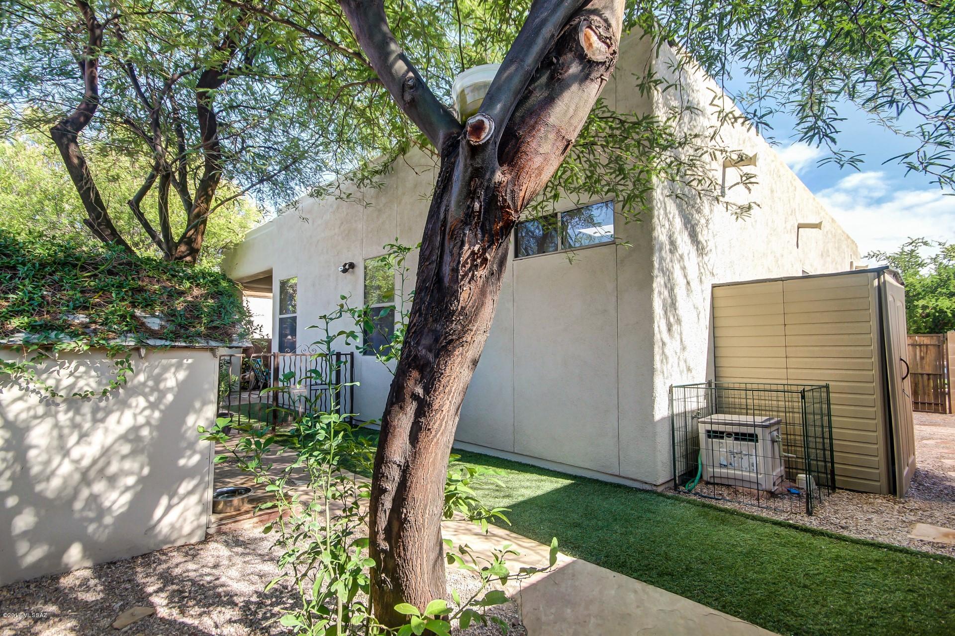 Rancho Esperero (1-343) - Residential