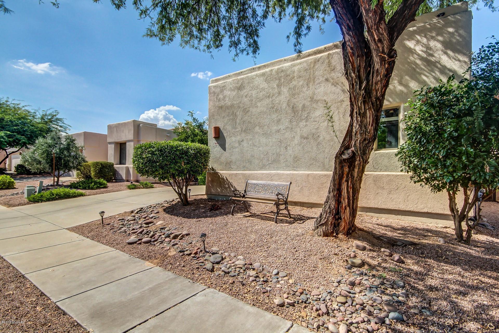 Rancho Esperero (1-343) - Residential