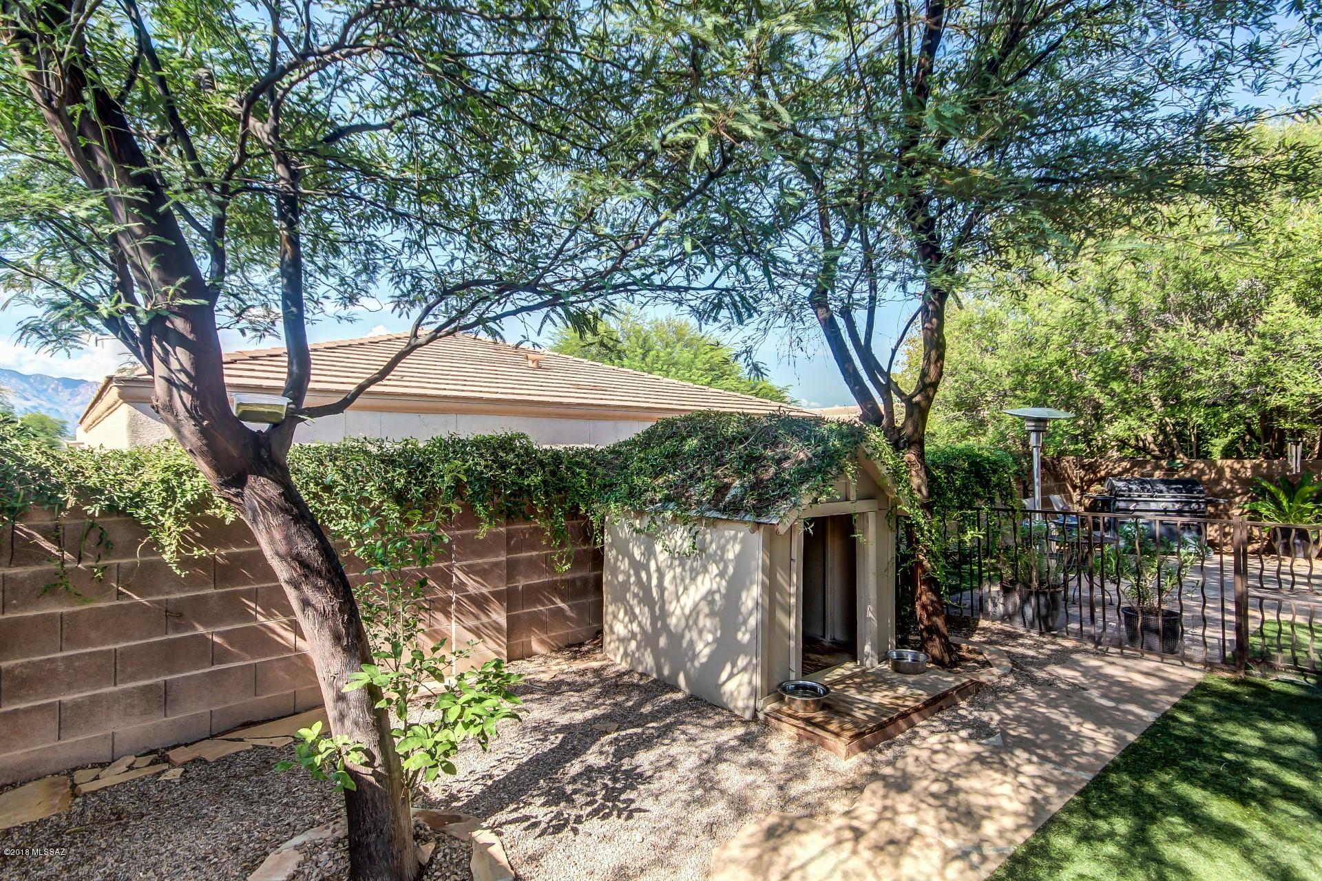 Rancho Esperero (1-343) - Residential