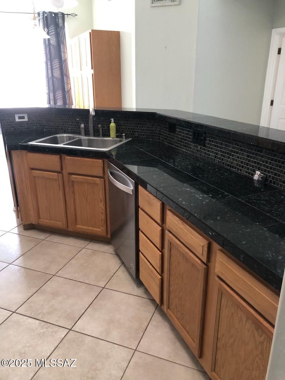 Catalina Point (1-32) - Residential Lease