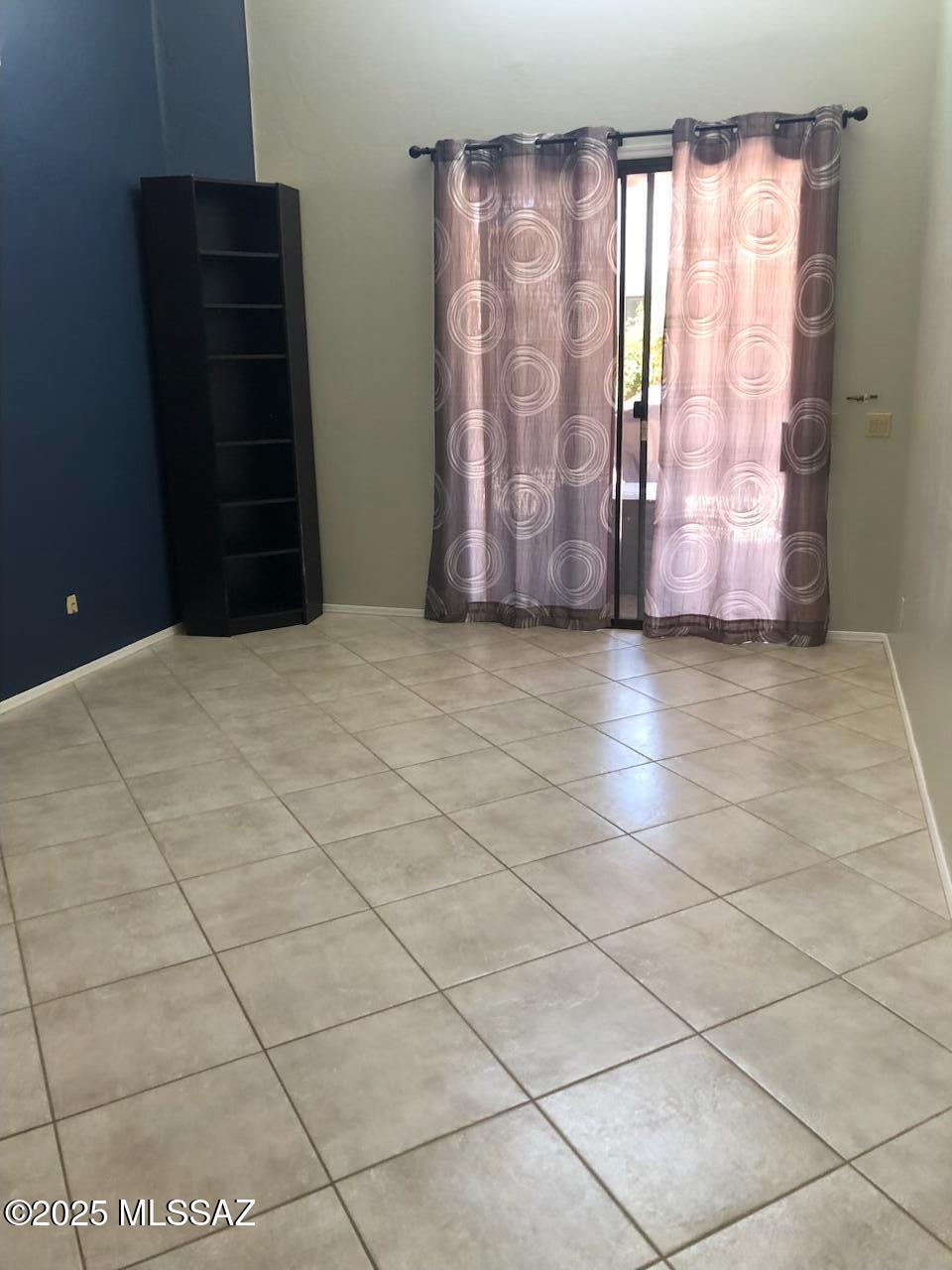 Catalina Point (1-32) - Residential Lease