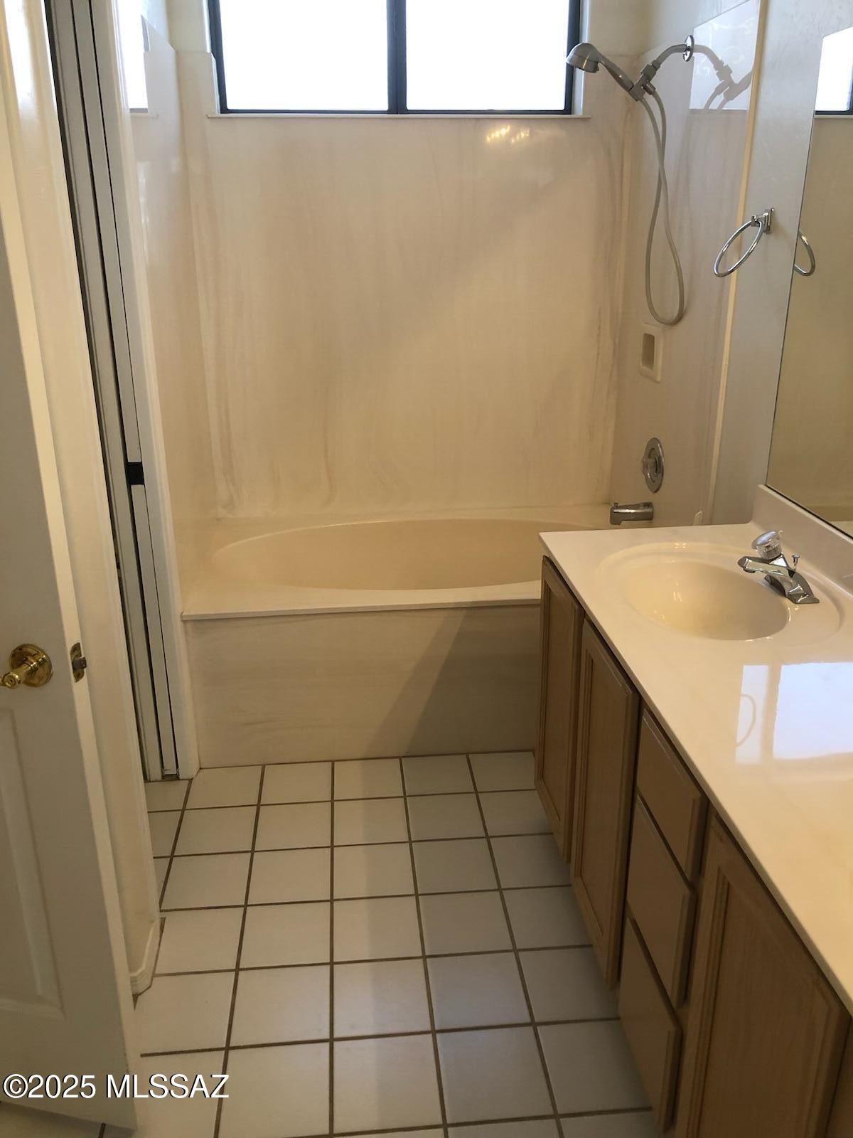 Catalina Point (1-32) - Residential Lease