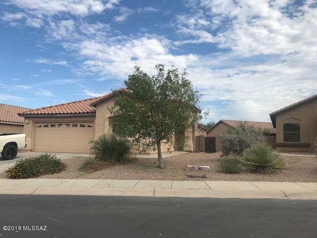 Charming 3 bed/2 bath home on large lot in Gladden Farms, close to the park.  This home boast great room with vaulted ceilings, nice kitchen with all appliances.  Large master suite with walk in closet, large tub/shower, huge backyard completes the picture.