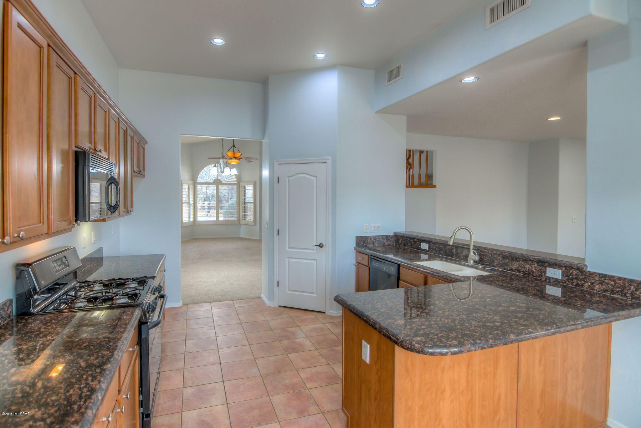 Continental Reserve Blk. 14 (1-82) - Residential