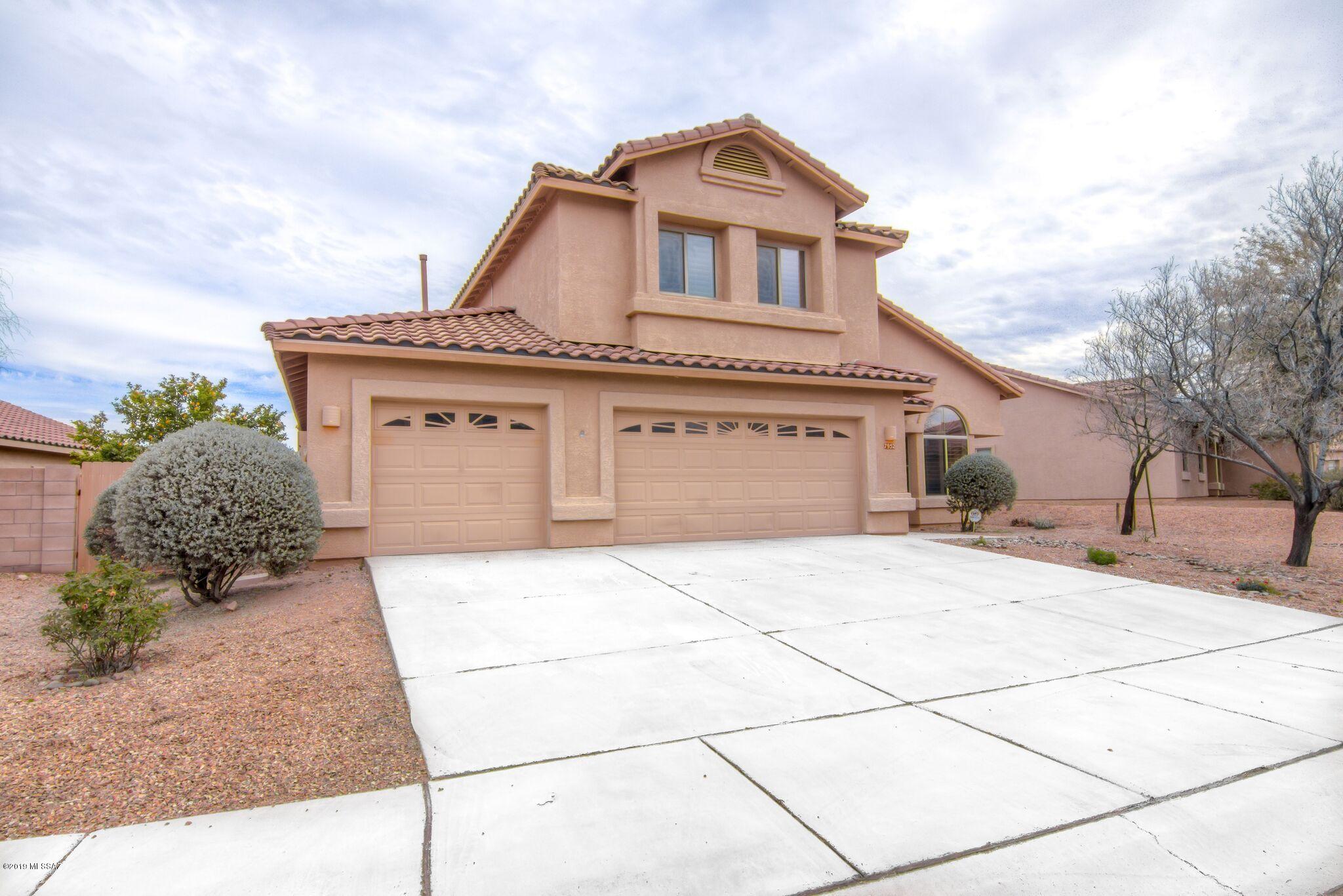Continental Reserve Blk. 14 (1-82) - Residential