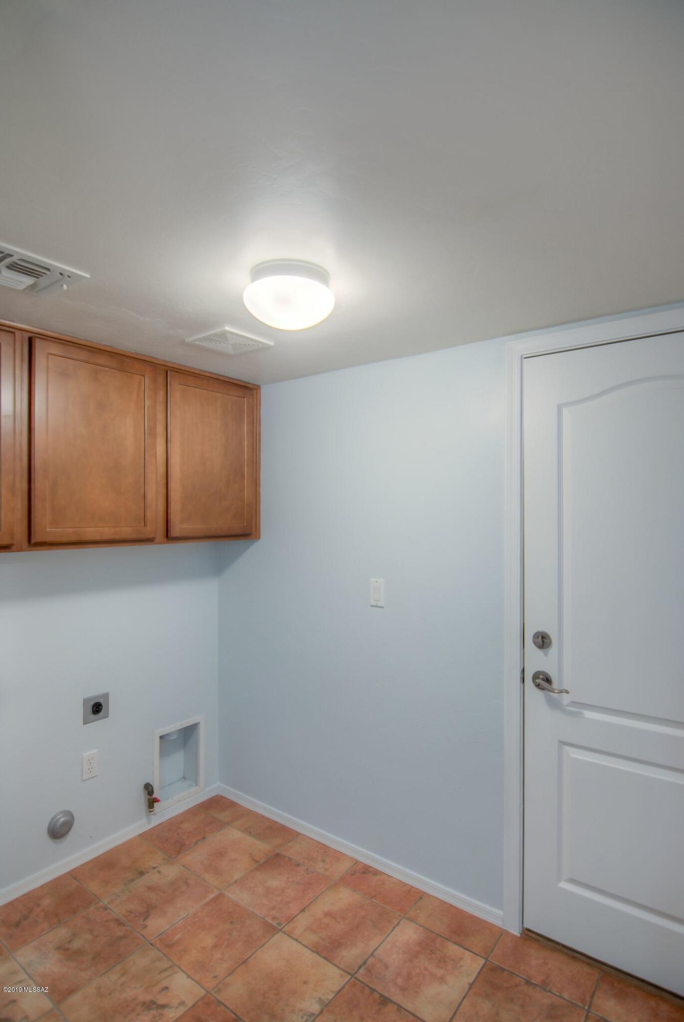 Continental Reserve Blk. 14 (1-82) - Residential