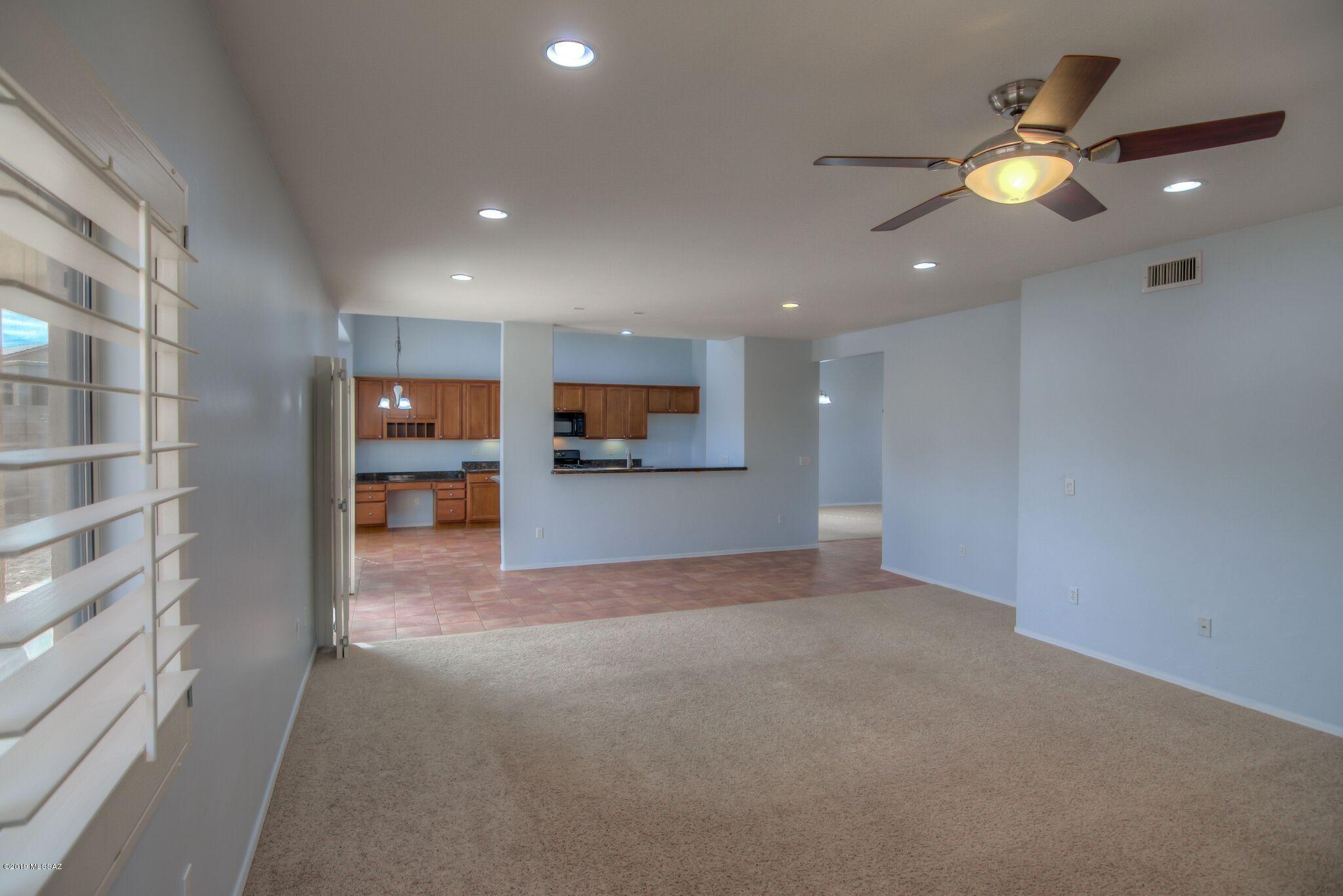 Continental Reserve Blk. 14 (1-82) - Residential