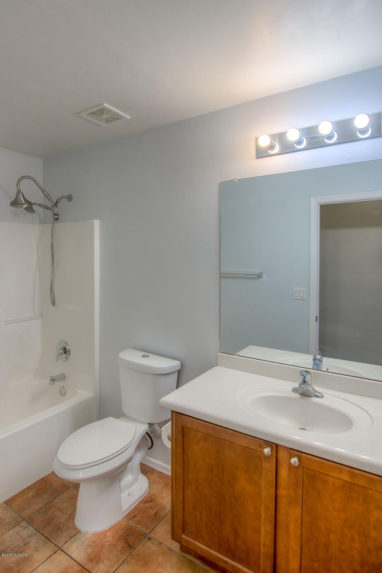 Continental Reserve Blk. 14 (1-82) - Residential