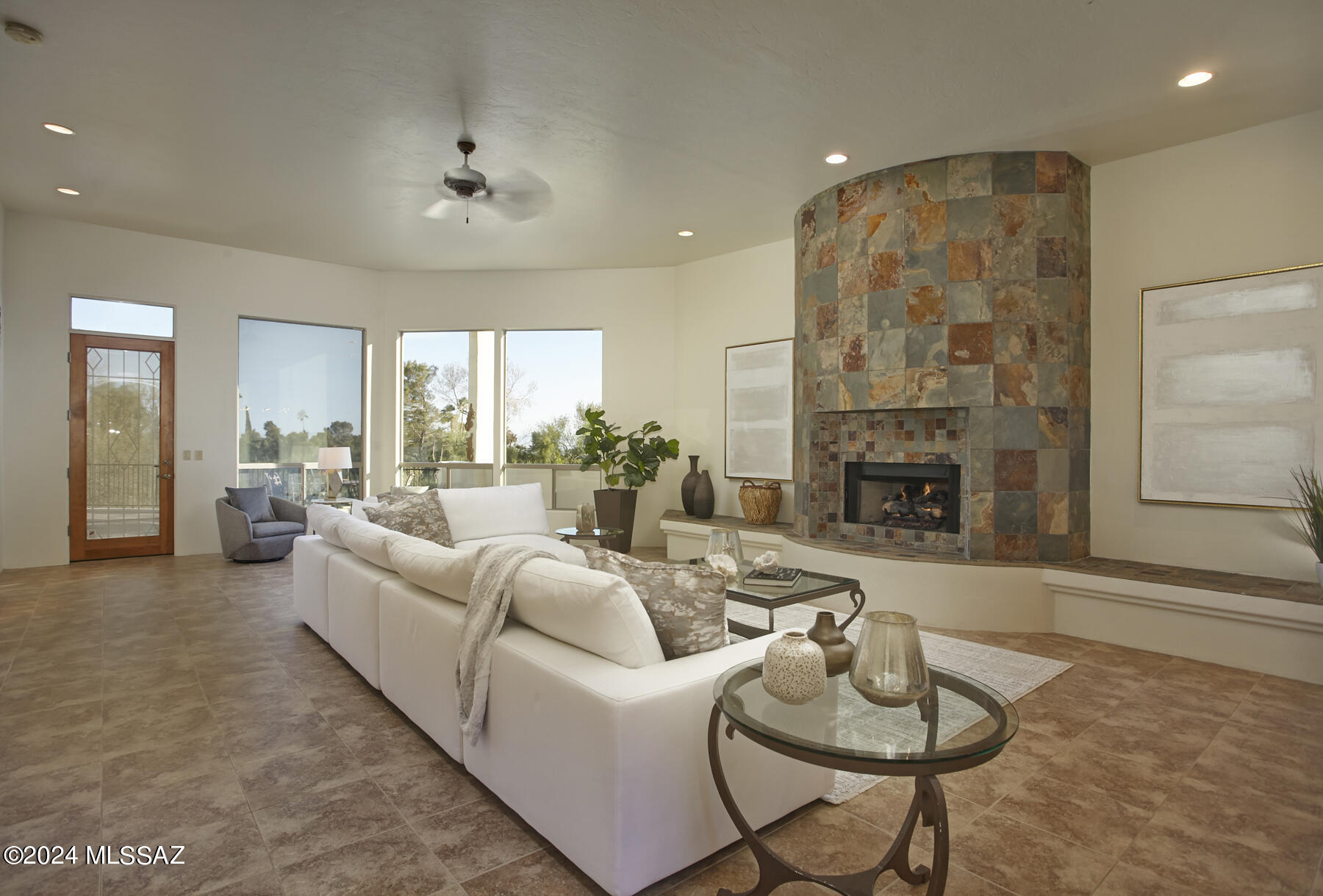 El Diamante II (1-40) - Residential