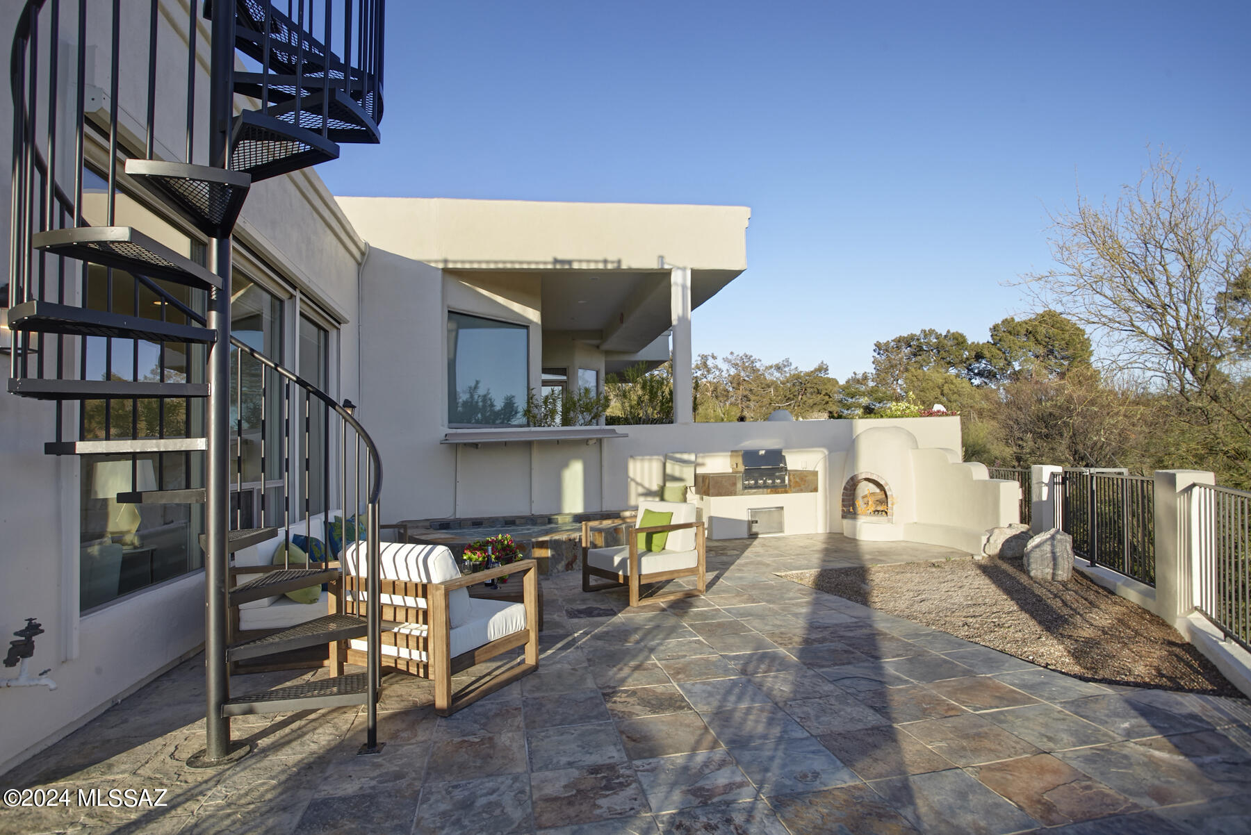 El Diamante II (1-40) - Residential