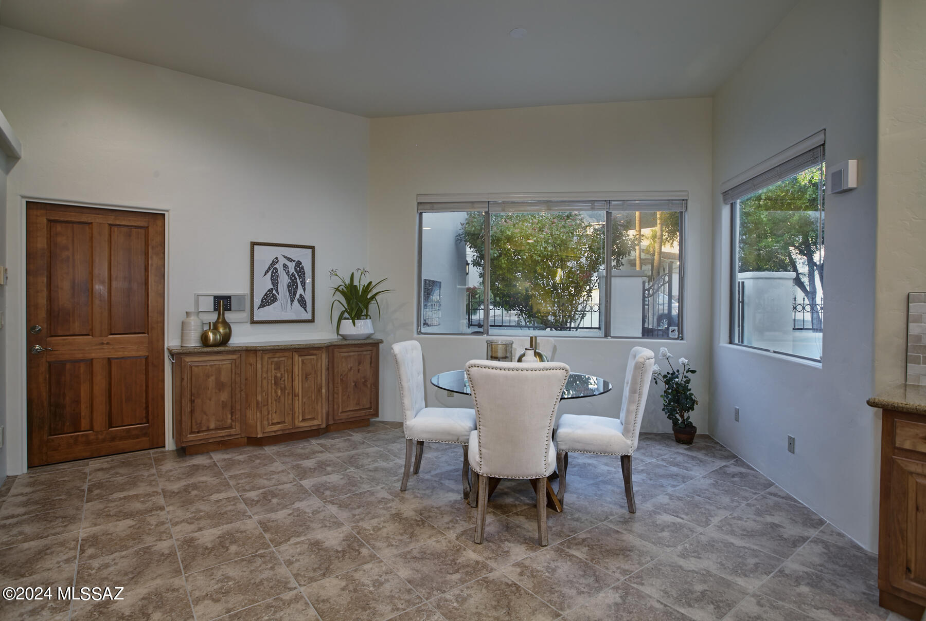 El Diamante II (1-40) - Residential