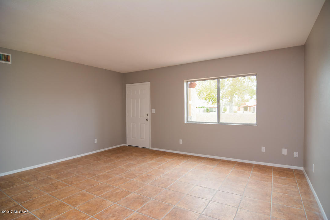 Spanish Meadows Twnhss (1-105) - Residential