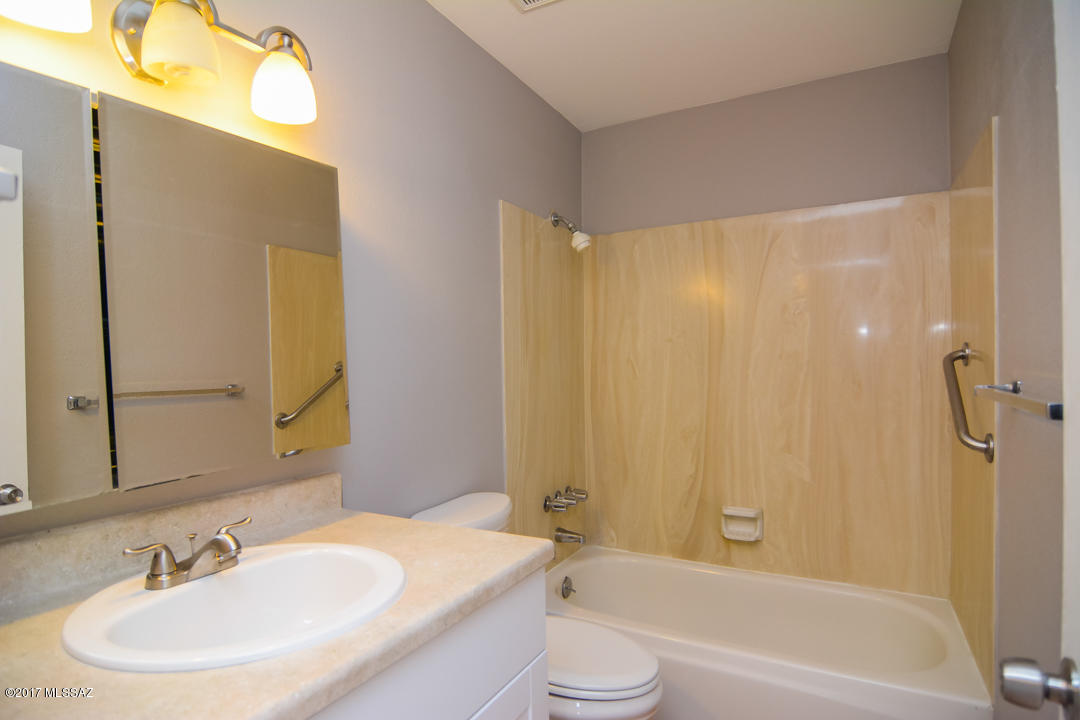 Spanish Meadows Twnhss (1-105) - Residential