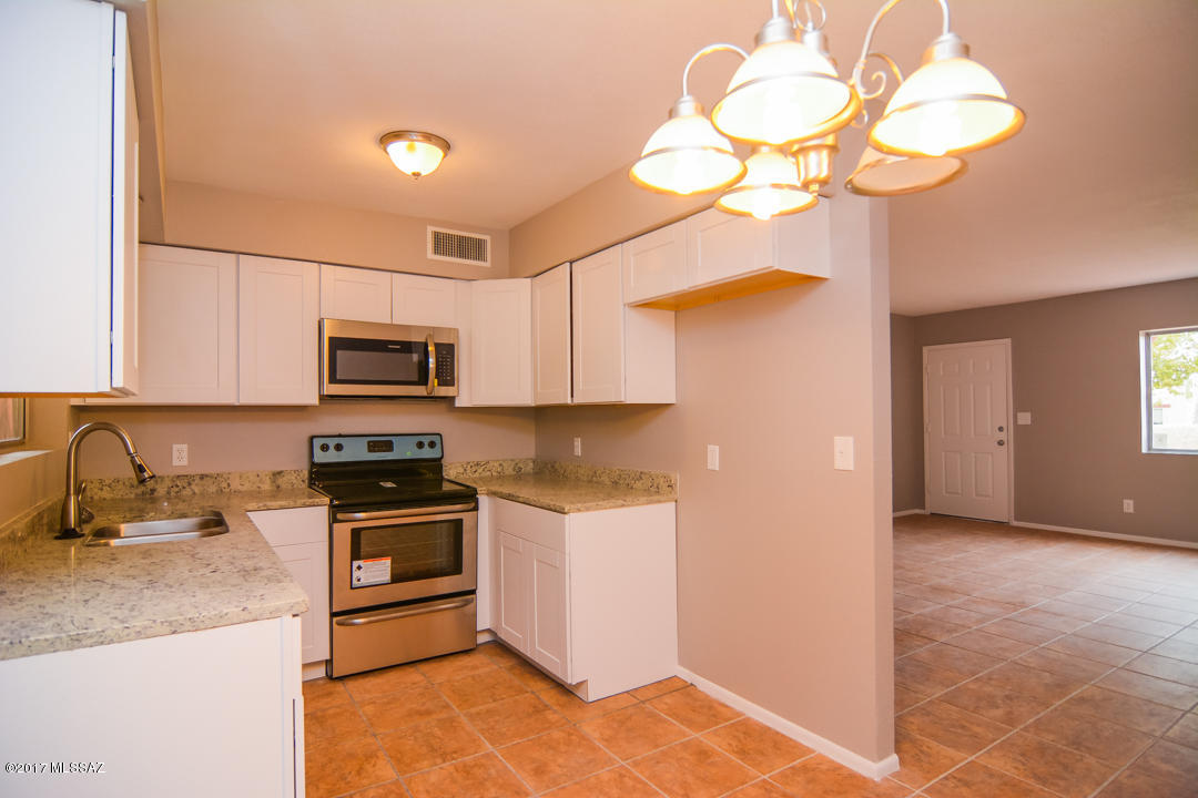 Spanish Meadows Twnhss (1-105) - Residential