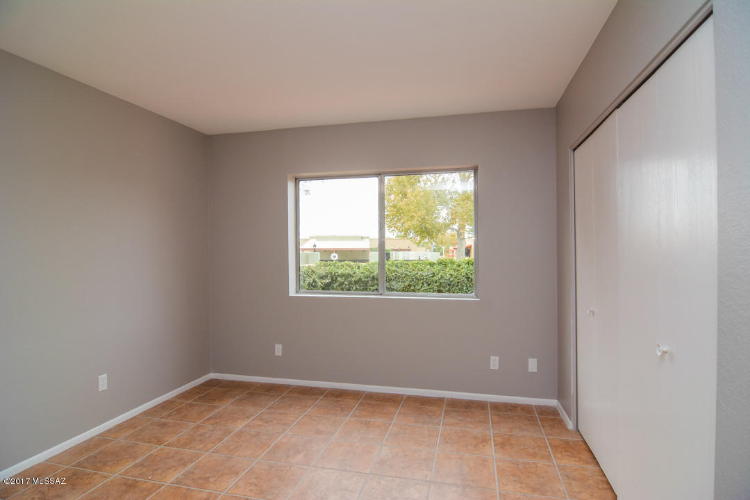 Spanish Meadows Twnhss (1-105) - Residential