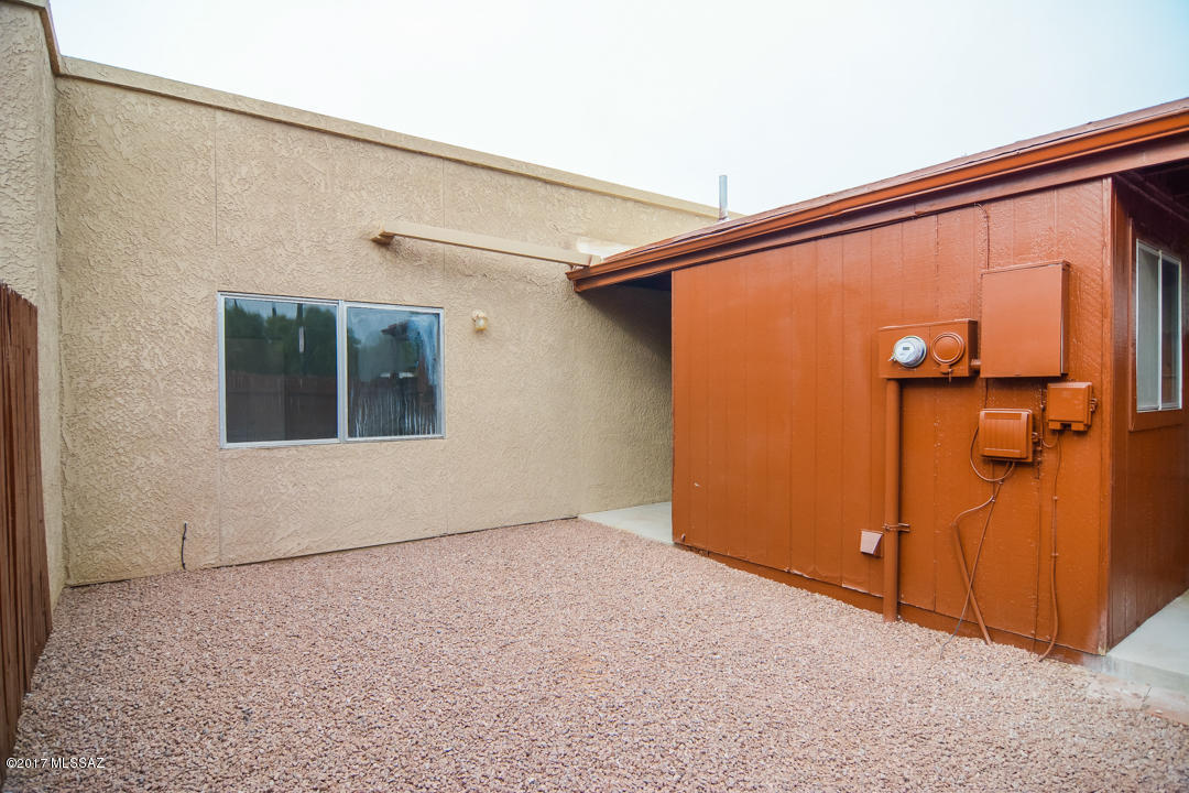Spanish Meadows Twnhss (1-105) - Residential