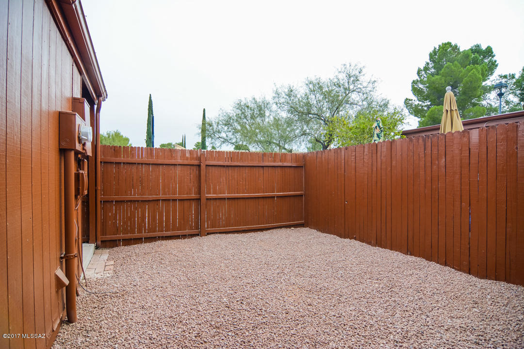 Spanish Meadows Twnhss (1-105) - Residential
