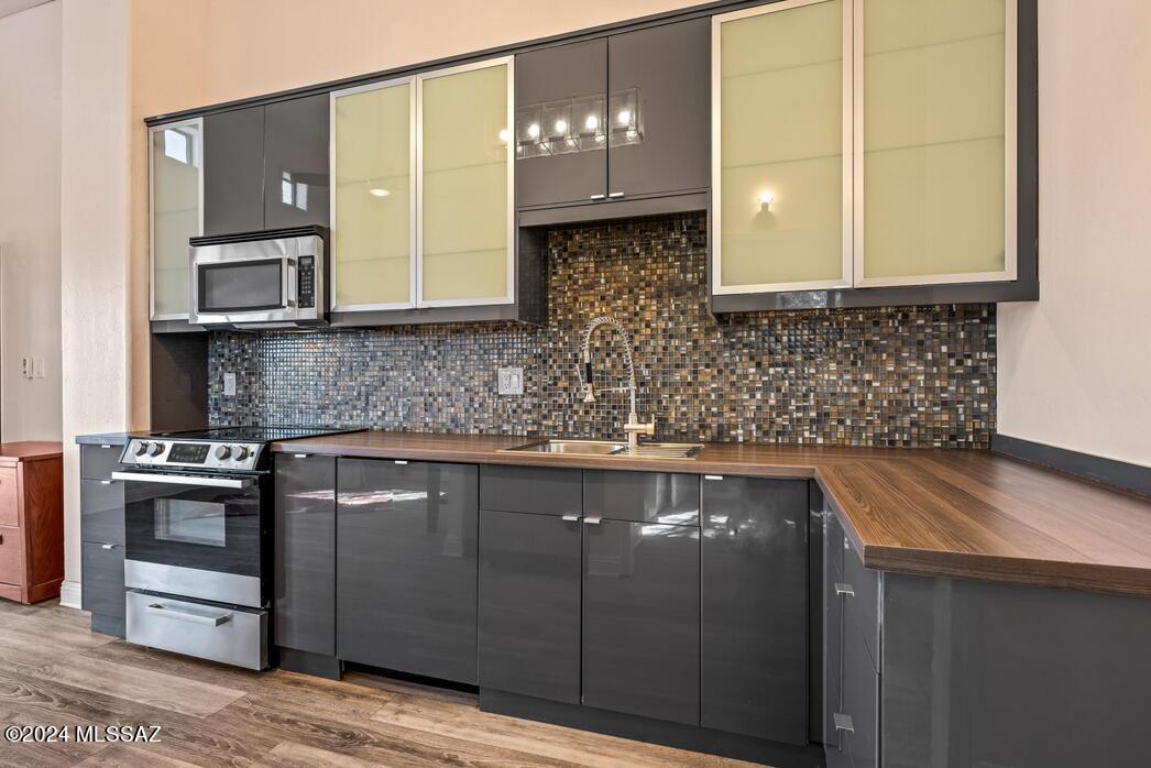 Casas Adobes Estates (401-447) - Residential