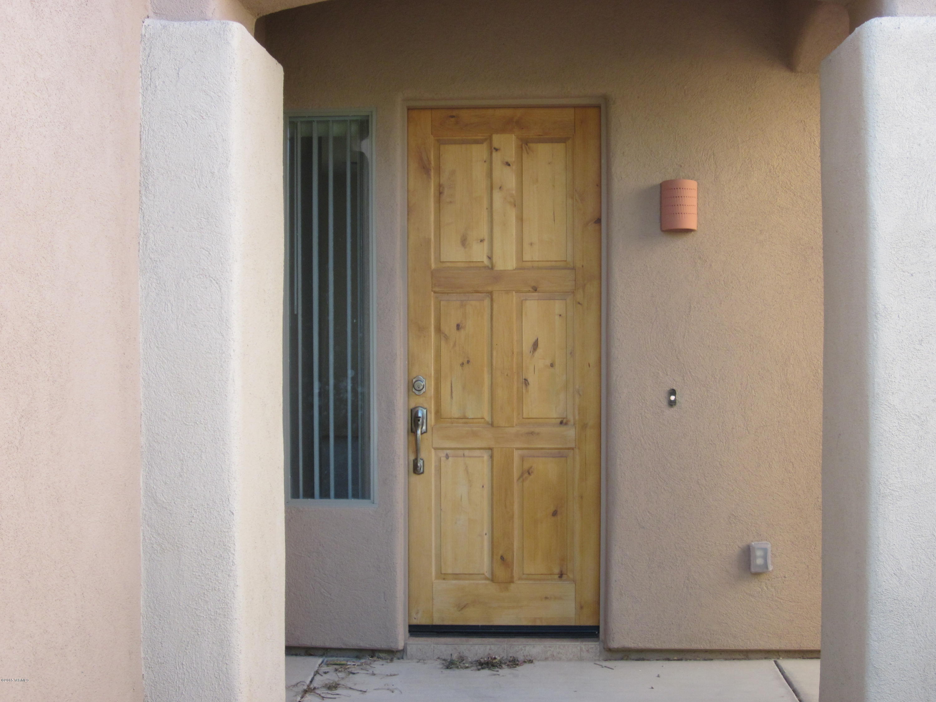 Rancho Del Lago (B37-38) - Residential Lease