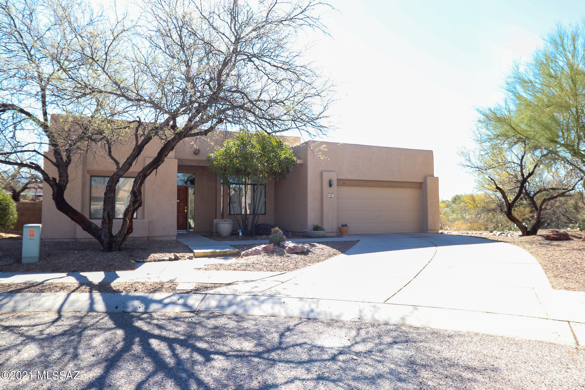 Beautiful Santa Fe in Silverado Hills. Located in quiet cul de sac, large lot next to greenbelt. New paint and carpet throughout! 3 bdrm, 2 bath, Split bedroom floor plan, family room with gas fireplace, kitchen with breakfast bar and oversized pantry, range, refrigerator, dishwasher, washer and dryer 'as is' or can be removed, Master bdrm suite with garden tub and large walk in closet. Home has  covered patio and double garage and near walking and bike paths.
