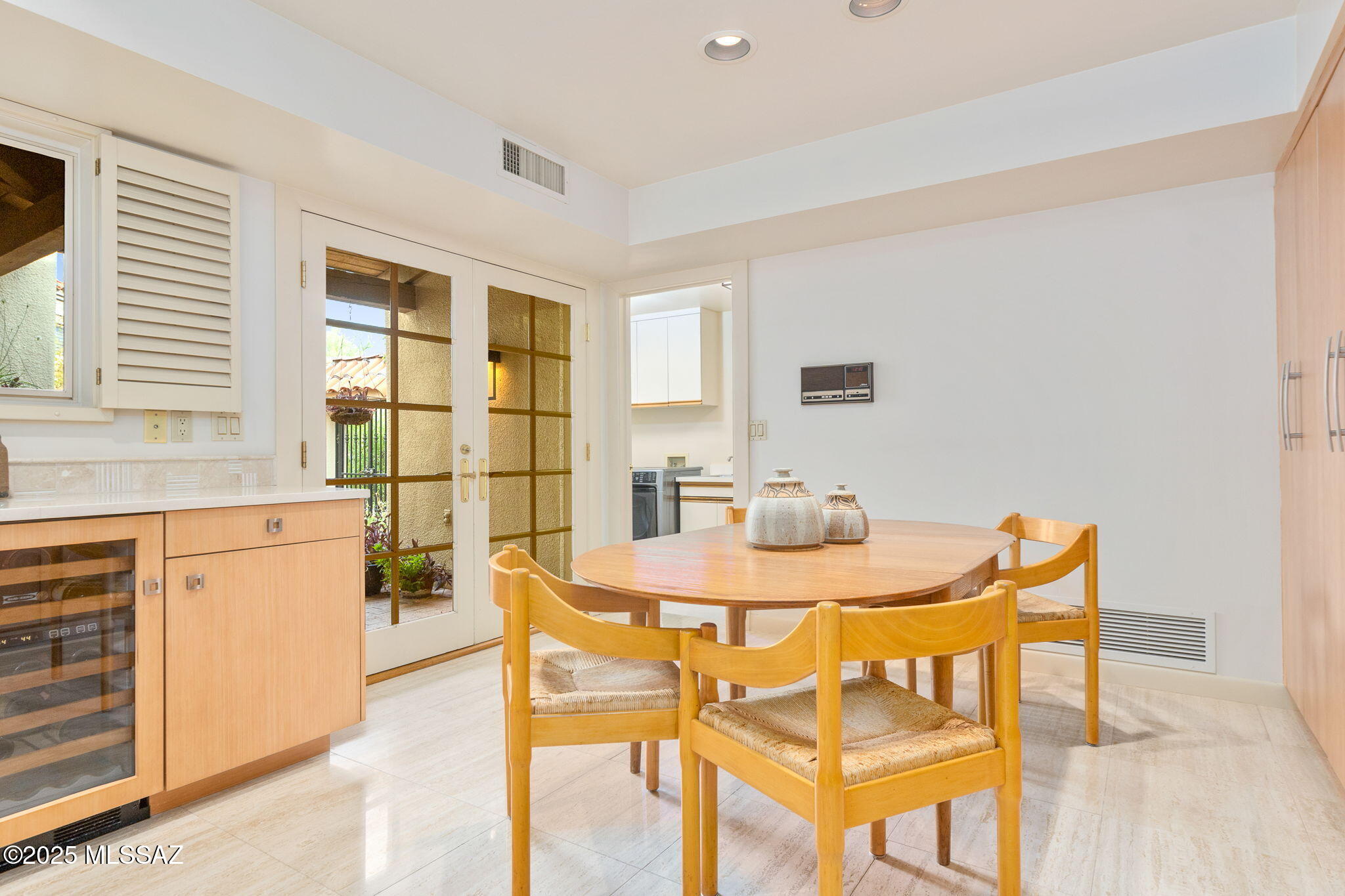 Finisterra II (211-302) - Residential