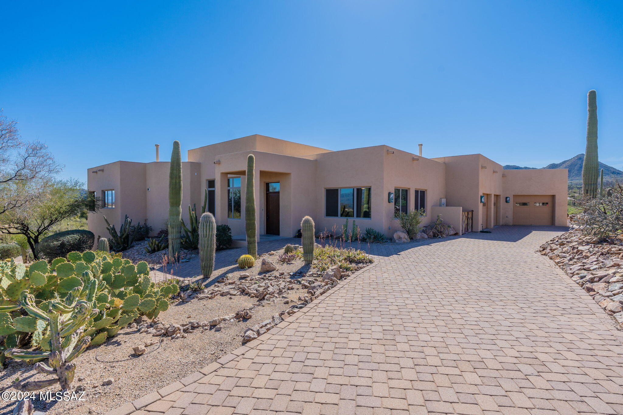 Los Arroyos Del Oeste (1-84) - Residential