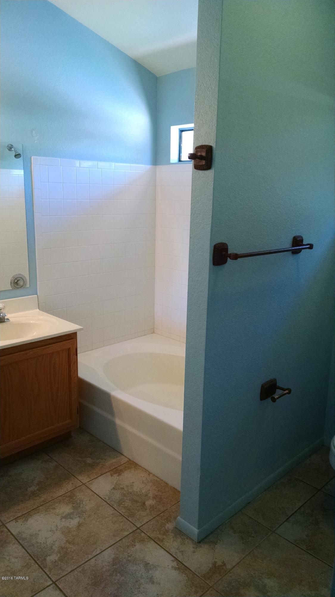 East Point Estates II (1-108) - Residential Lease