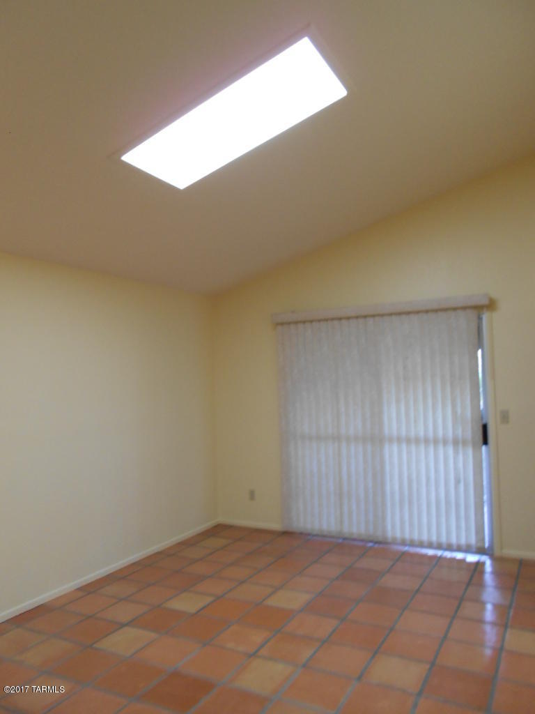Ladera Brisas Townhouses (1-106) - Residential Lease